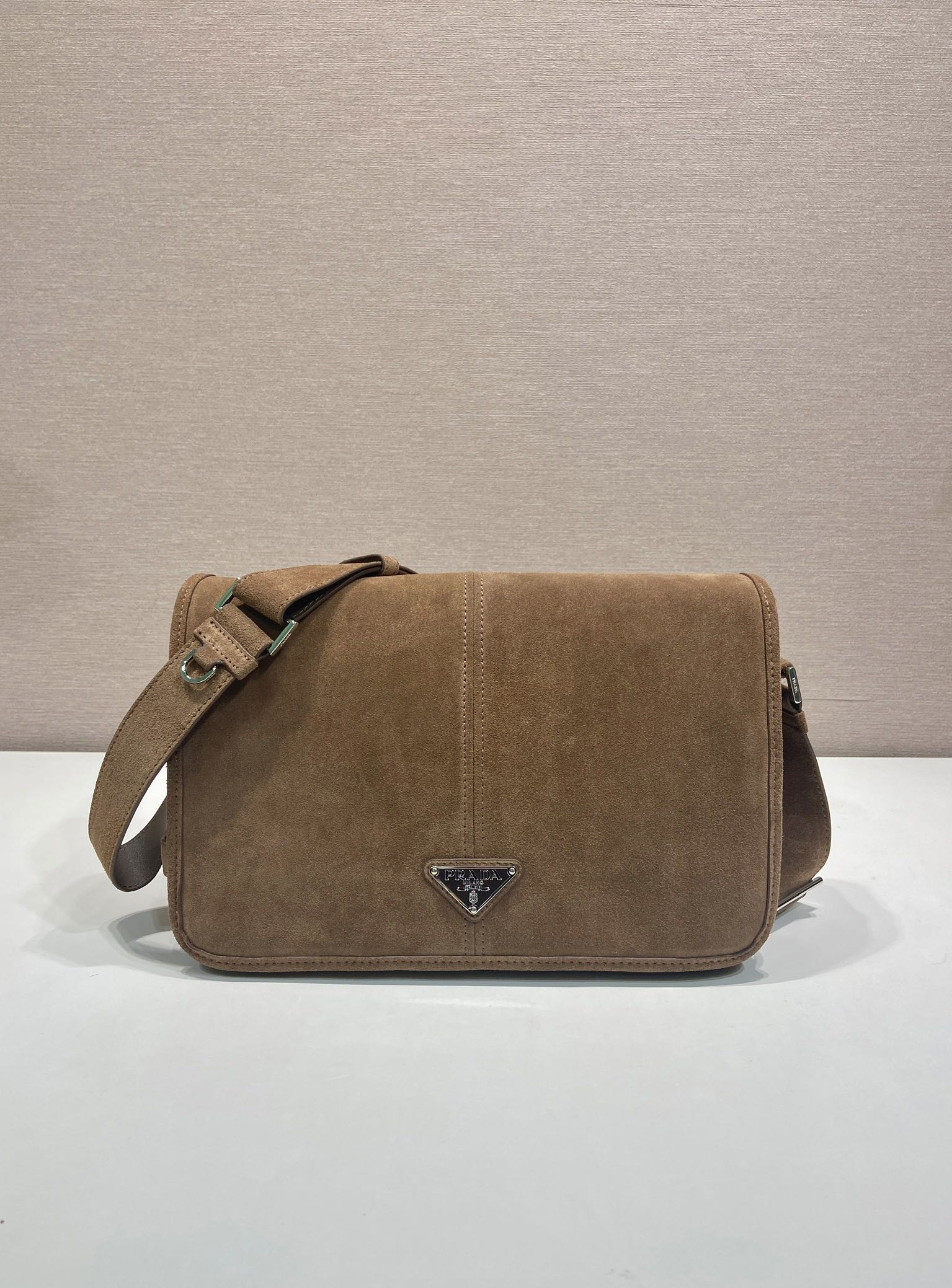 普拉达 PRADA 手提 斜跨 单肩包 麂皮棕色  H0 2VD073 
