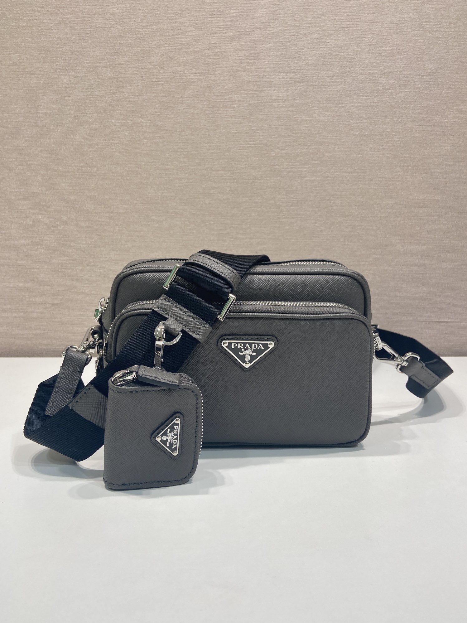 普拉达 PRADA  相机 斜跨 单肩包  大理石灰H0-2VH170_9Z2_F03HH_V_OOO