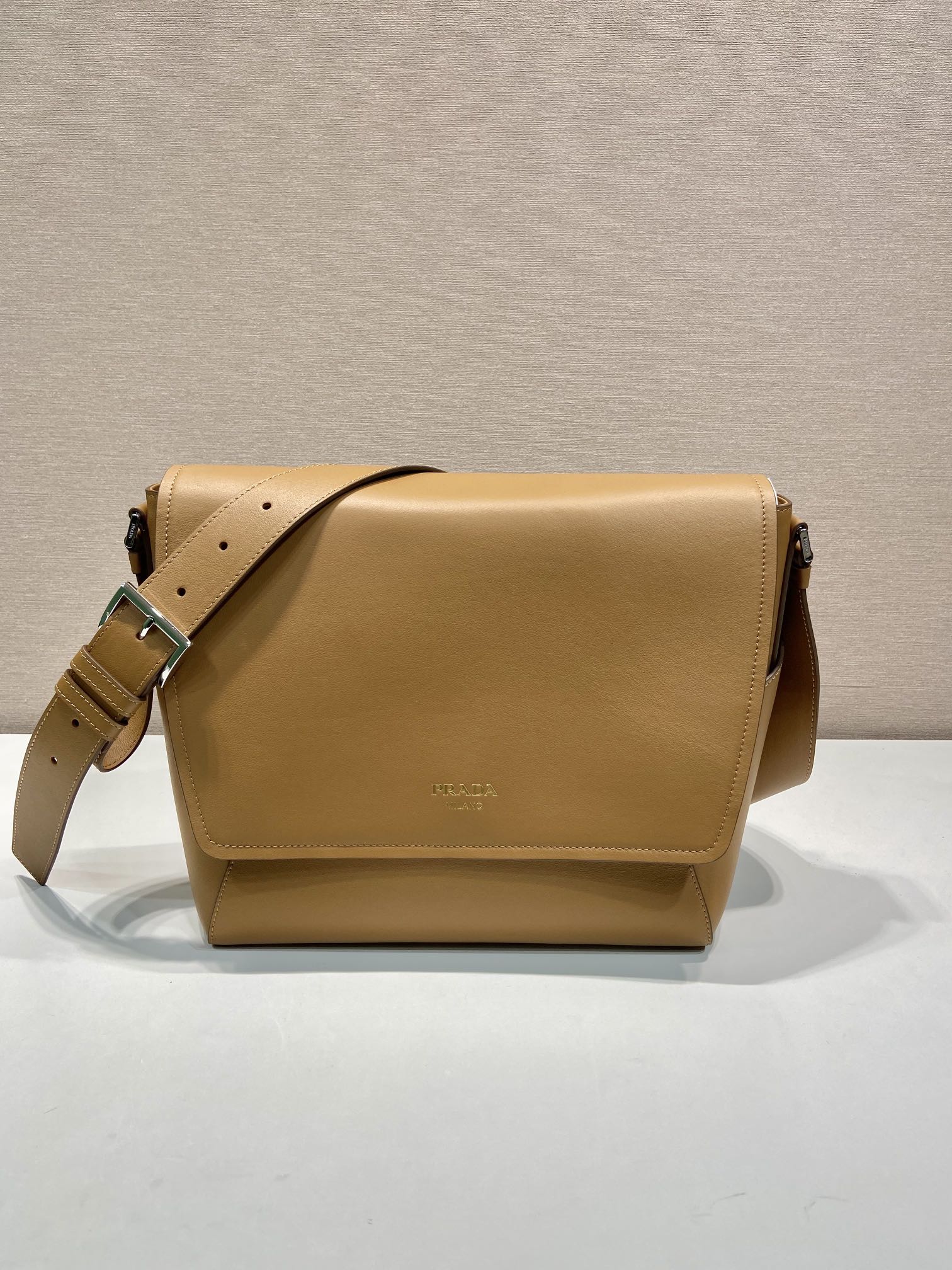 30 普拉达 PRADA Borsa 手提 斜跨 单肩包 军绿油蜡  H0-2VD068_2CYS_F03BH