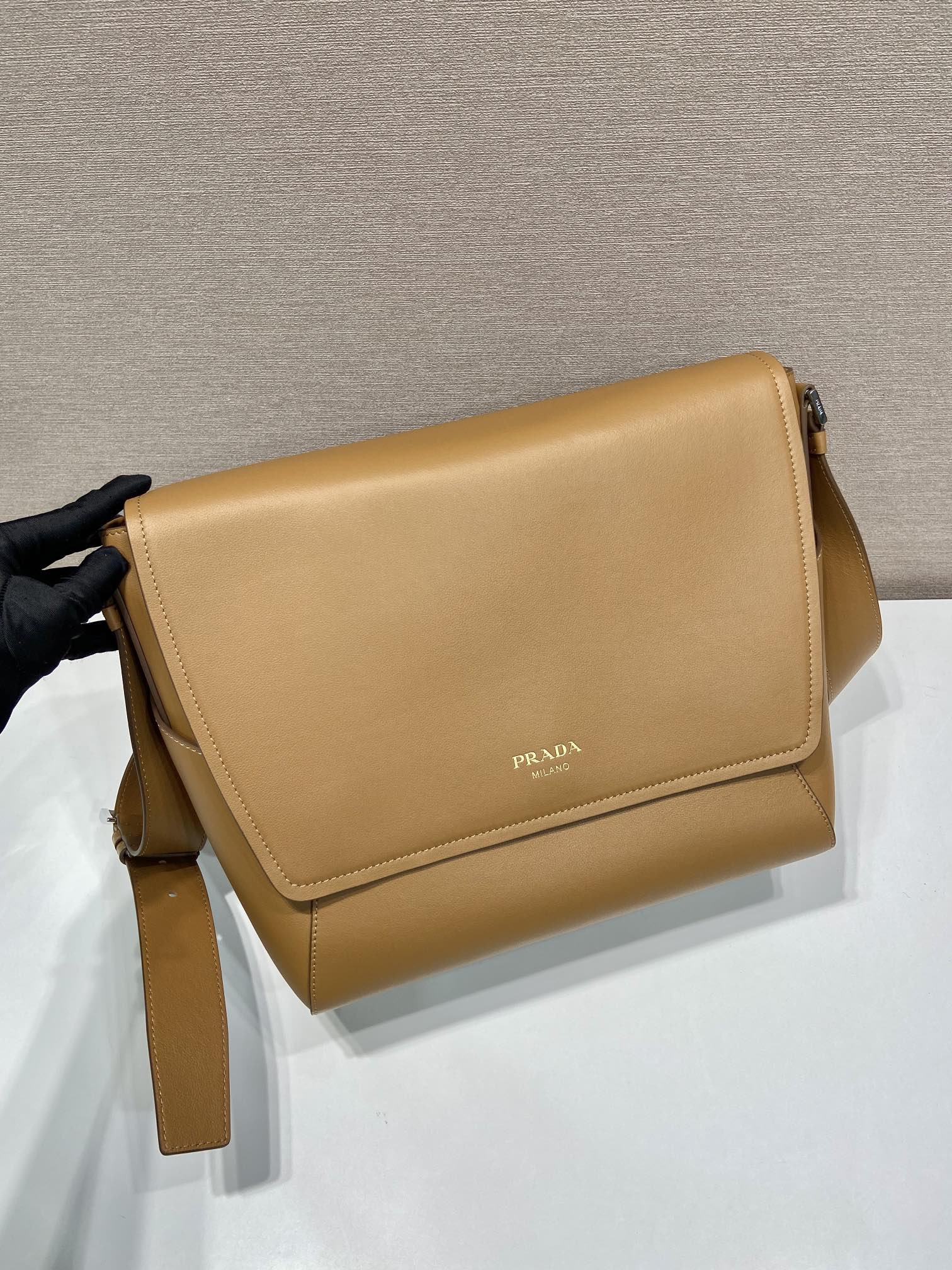 30 普拉达 PRADA Borsa 手提 斜跨 单肩包 军绿油蜡  H0-2VD068_2CYS_F03BH
