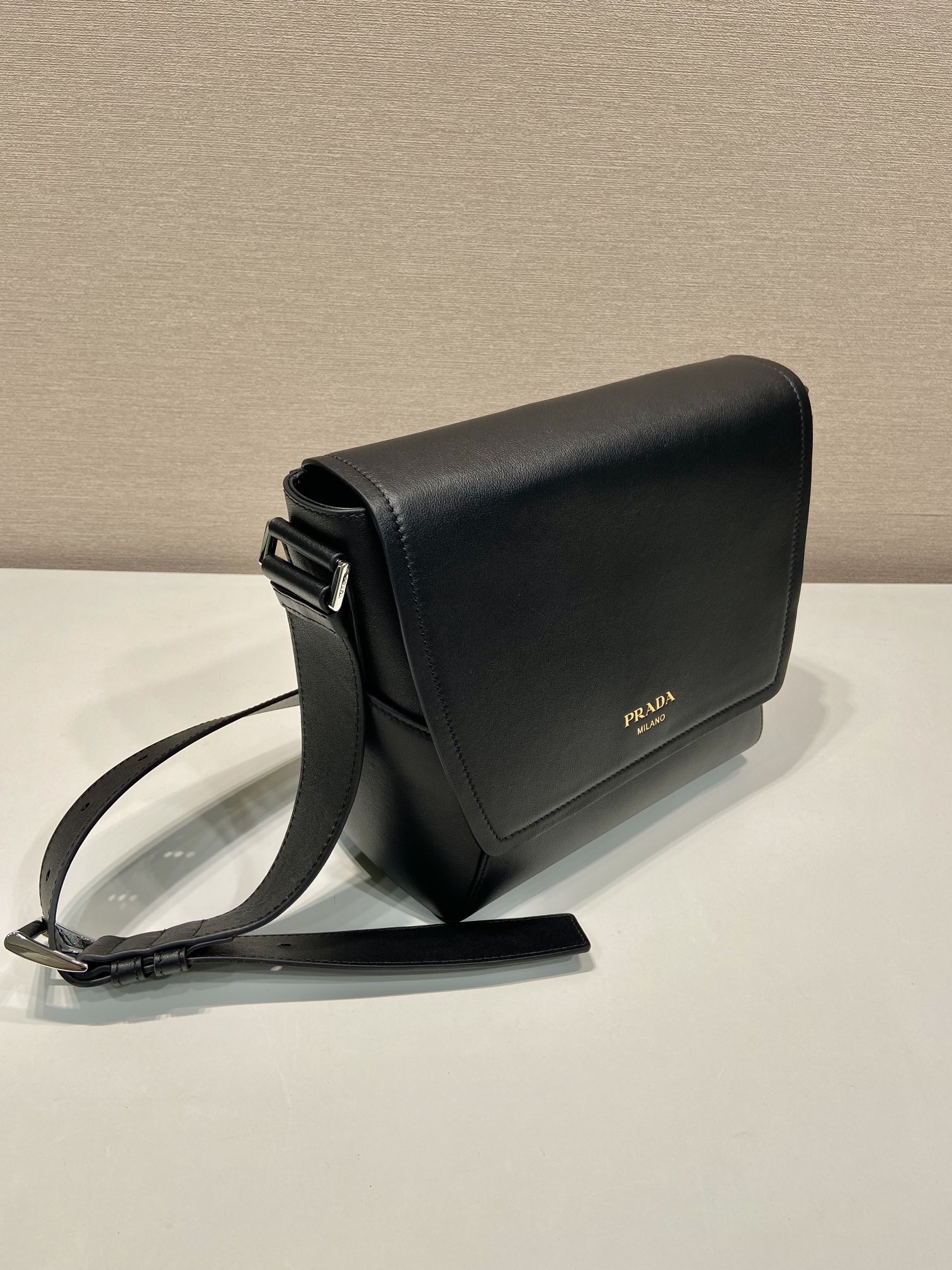 22 普拉达 PRADA Borsa 手提 斜跨 单肩包 黑色  H0-2VD069_2CYS_F0002