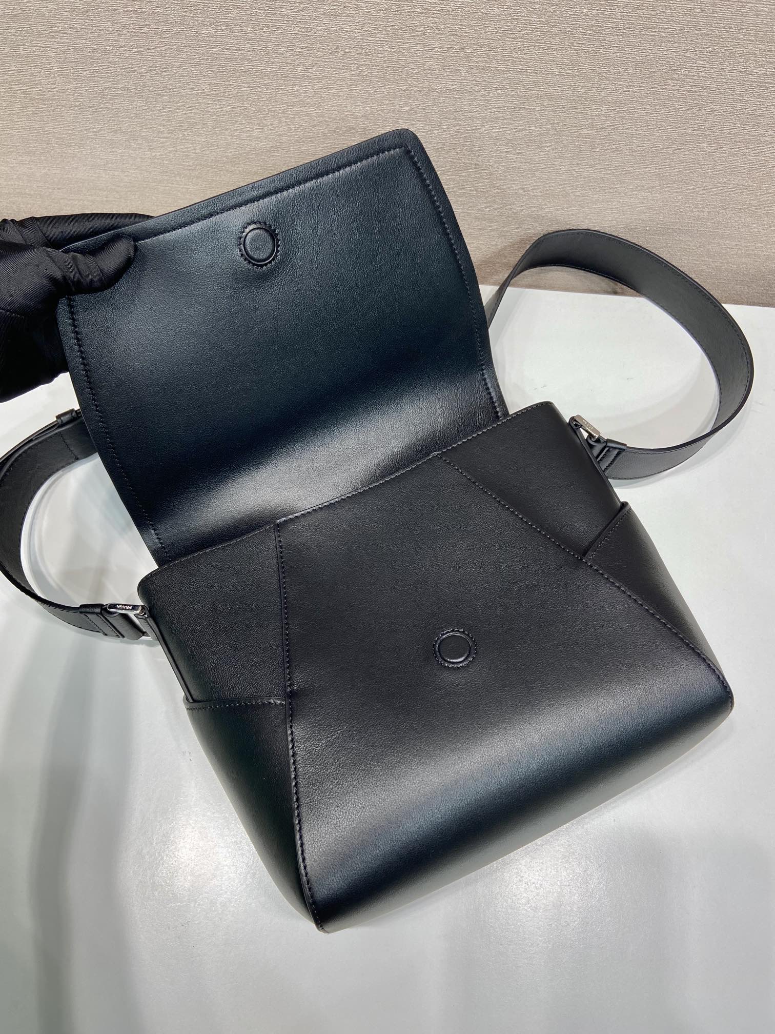 22 普拉达 PRADA Borsa 手提 斜跨 单肩包 黑色  H0-2VD069_2CYS_F0002