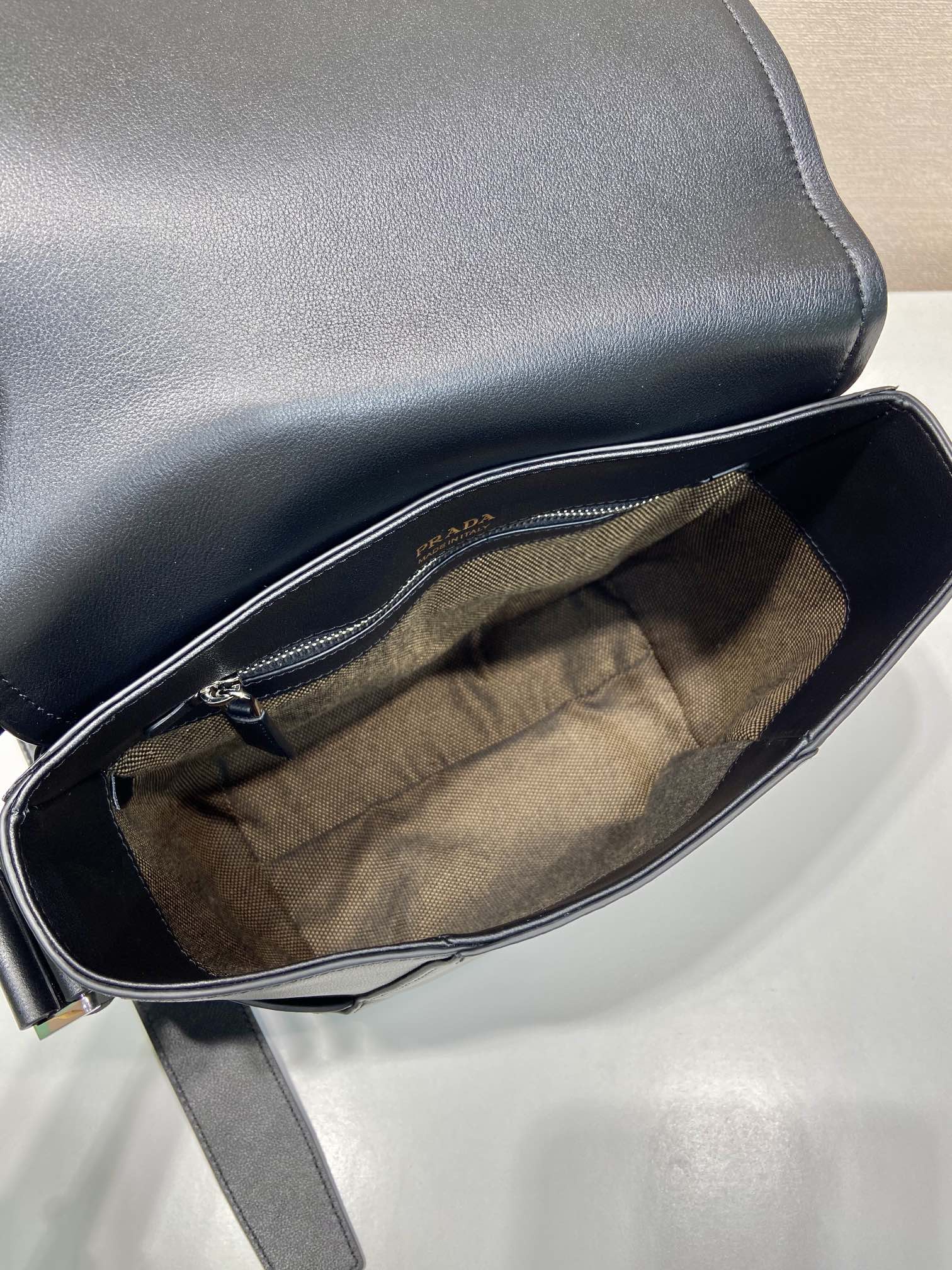 22 普拉达 PRADA Borsa 手提 斜跨 单肩包 黑色  H0-2VD069_2CYS_F0002