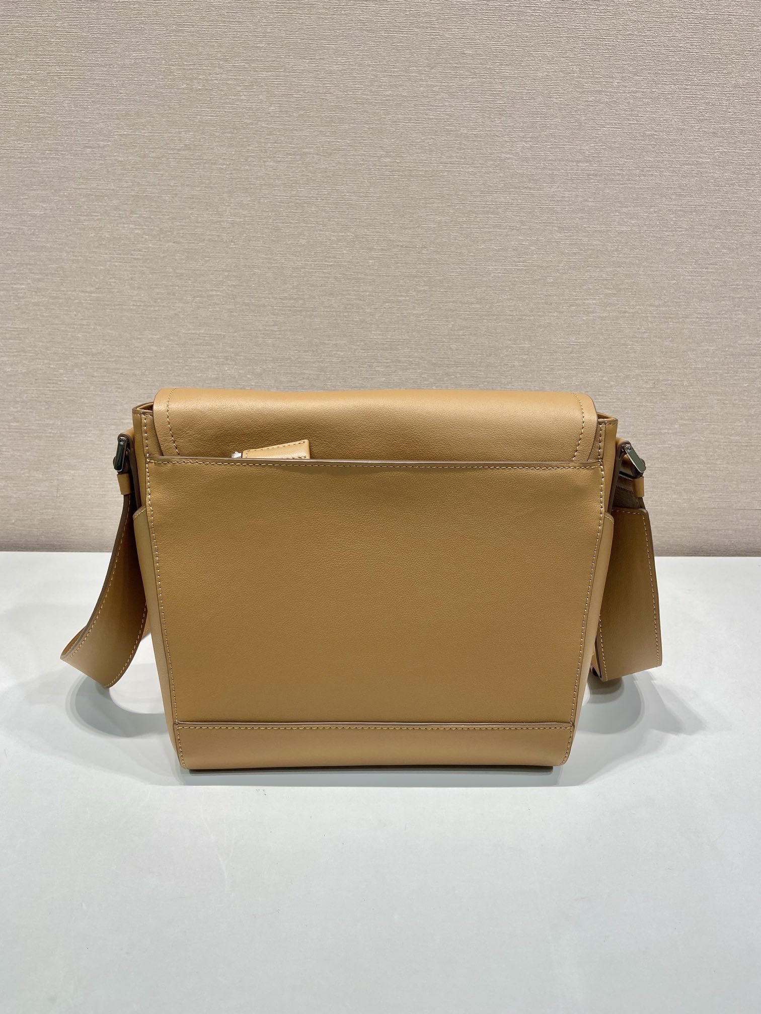 22 普拉达 PRADA  手提 斜跨 单肩包 焦糖色  H0-2VD069 
