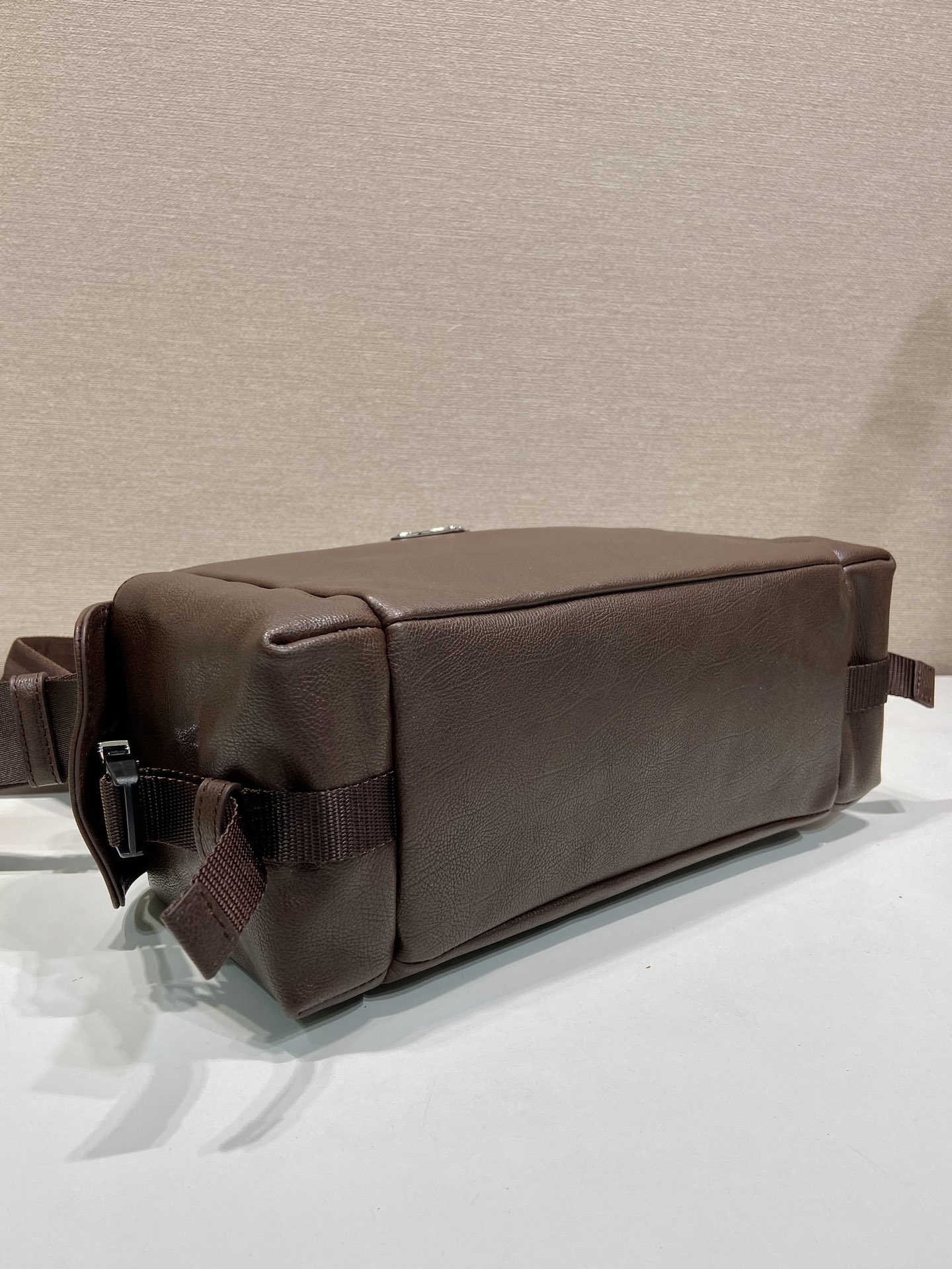 普拉达 PRADA  Re-Nylon 斜跨 单肩包 咖啡色 皮革 H0-2VH206_2HE8_F0201_V_OOO