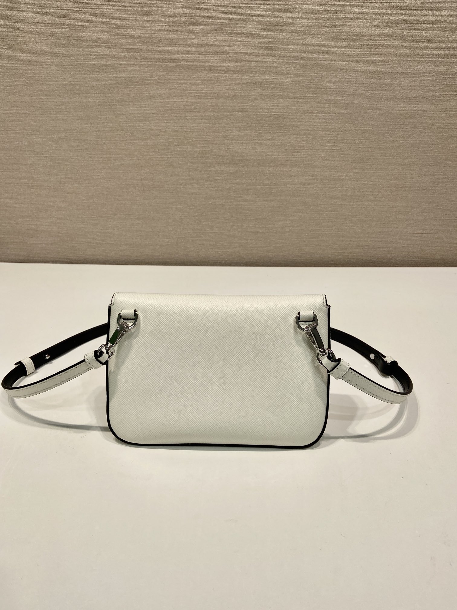 普拉达 PRADA  邮差 斜跨 单肩包 白色十字纹 F0-2VD061_9Z2_F0PG7