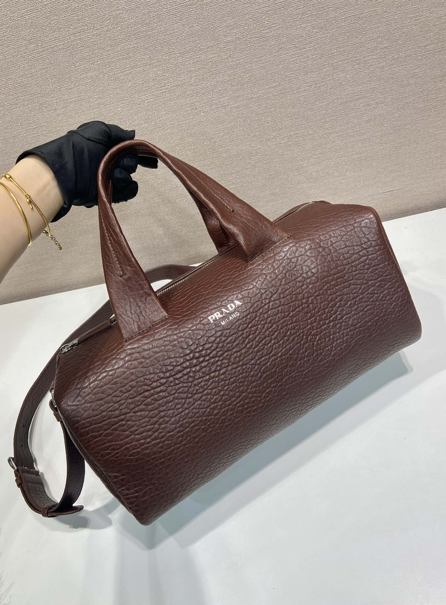 40CM 普拉达 PRADA Nappa 斜跨 单肩包  羔羊皮 红色 H0-2VC045 