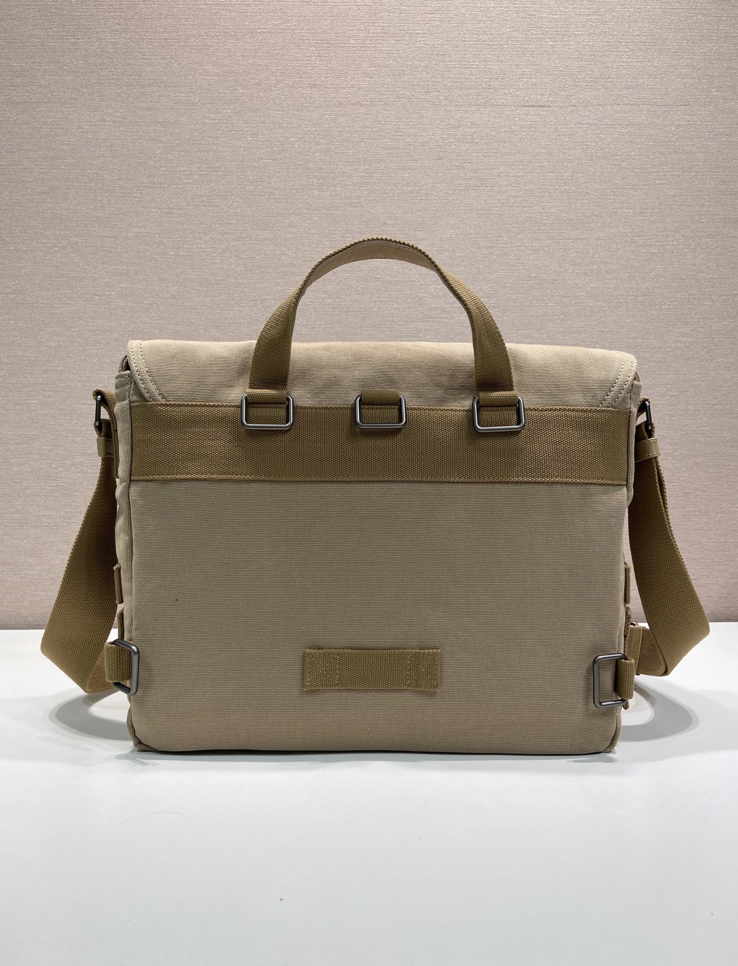 34CM 普拉达 PRADA  邮差手提  斜跨 单肩包  沙漠米色帆布  H0-_2VD085_010_F0F24_V_OOP