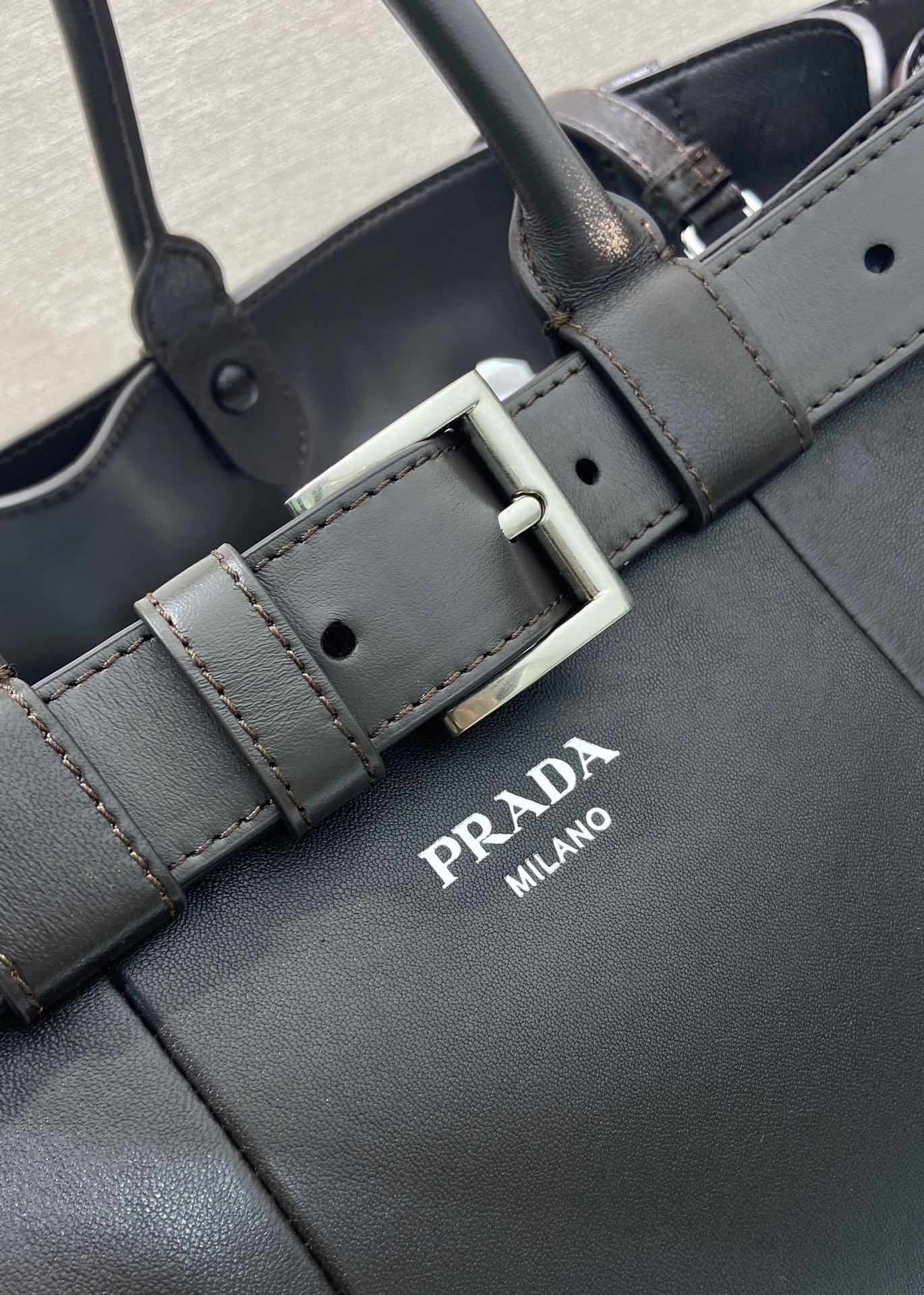 48CM 普拉达 PRADA Buckle 手提 斜跨 单肩包 棕色做旧 J0-_2VG126 