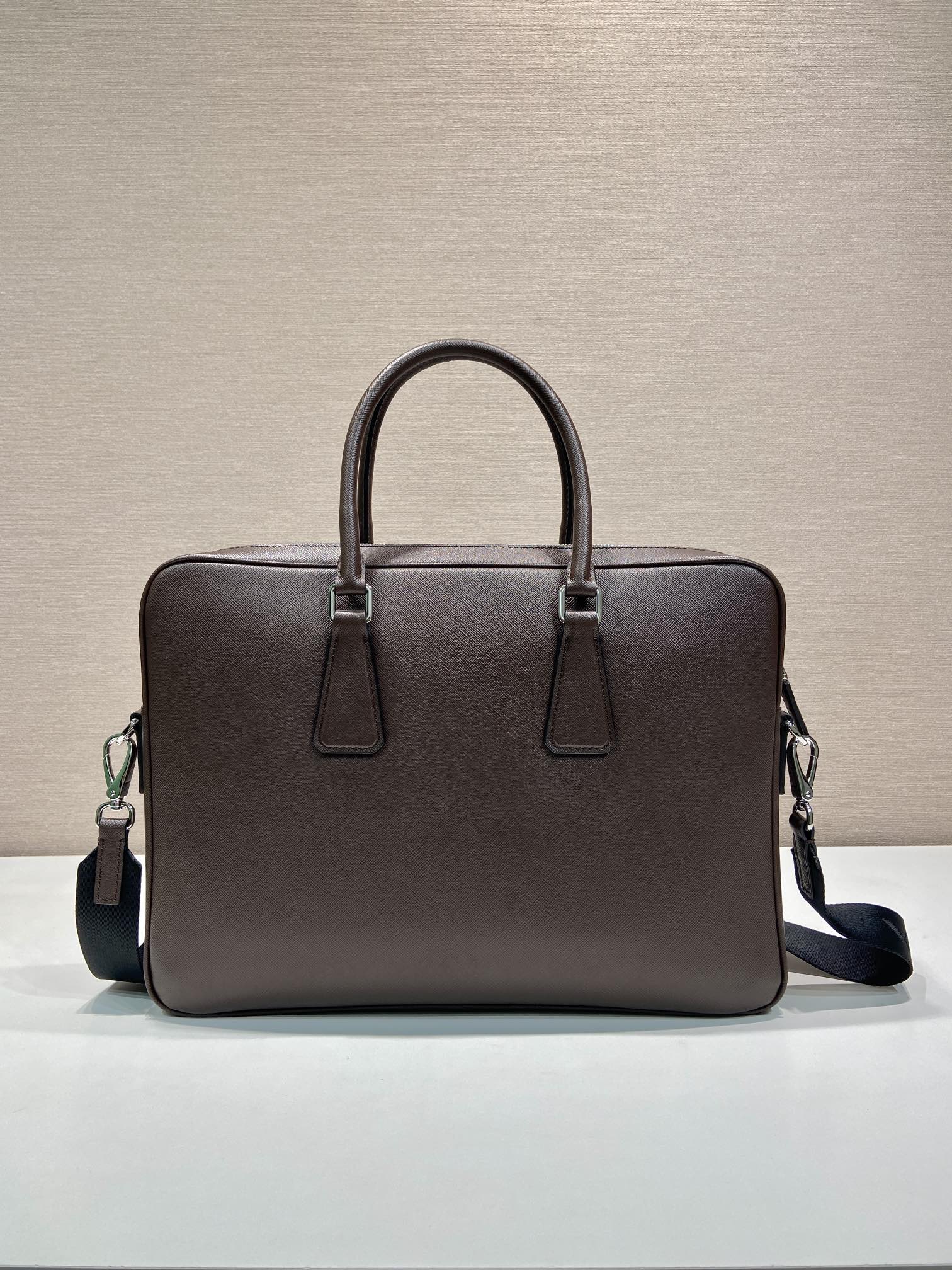普拉达 PRADA Saffiano 手提公文 斜跨 单肩包 红色十字纹皮 F0-_2VE022 