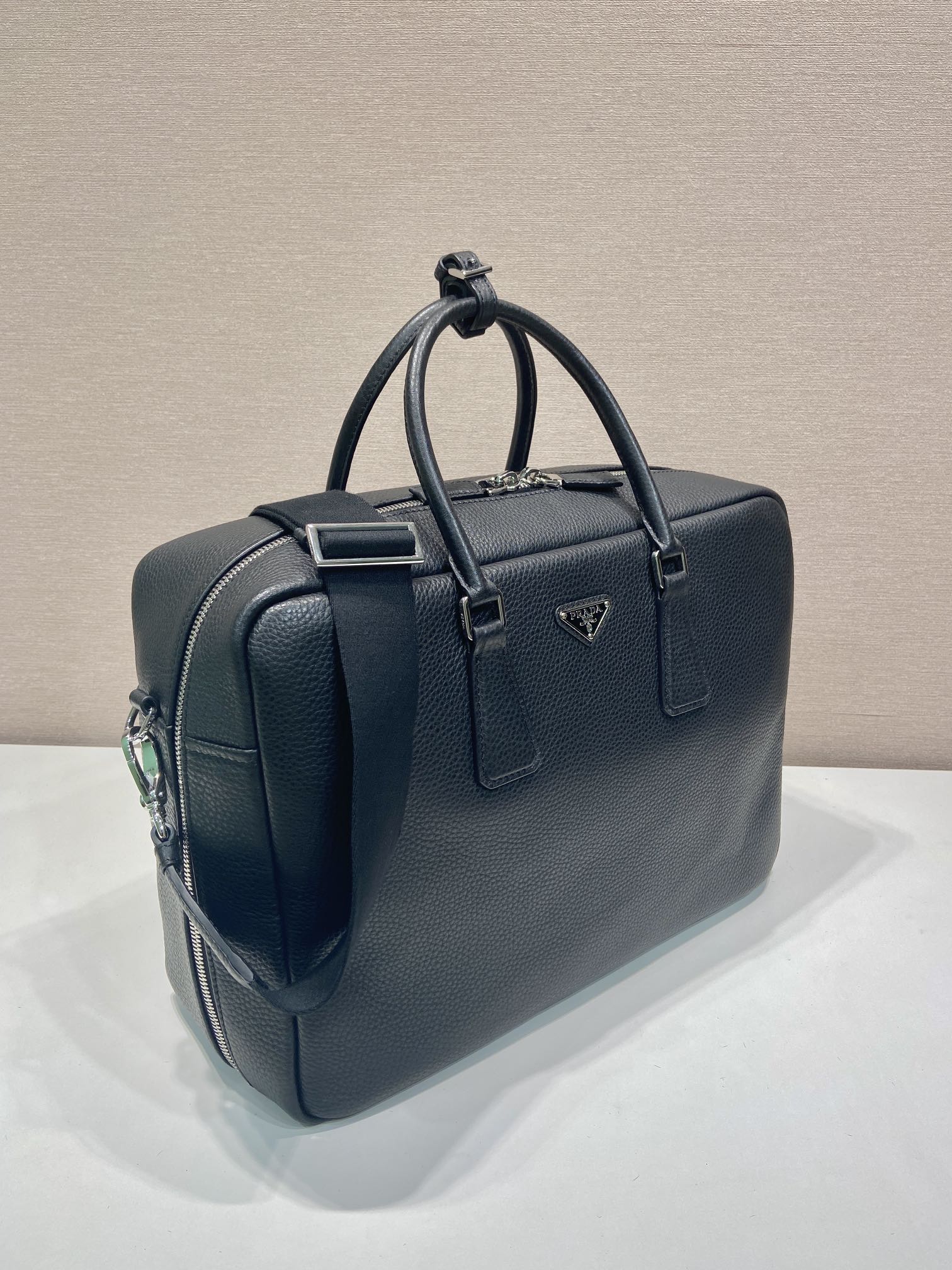 40CM 普拉达 PRADA Vitello Dino 手提公文 单肩包 黑色荔枝 J0-2VE339_2BBE_F0002