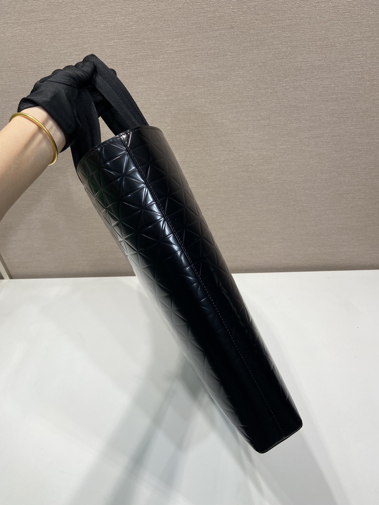 普拉达 PRADA  单肩手提 包 托特  黑色 皮菱格 H0-2VG113_ZO6_F0002_V_TOO