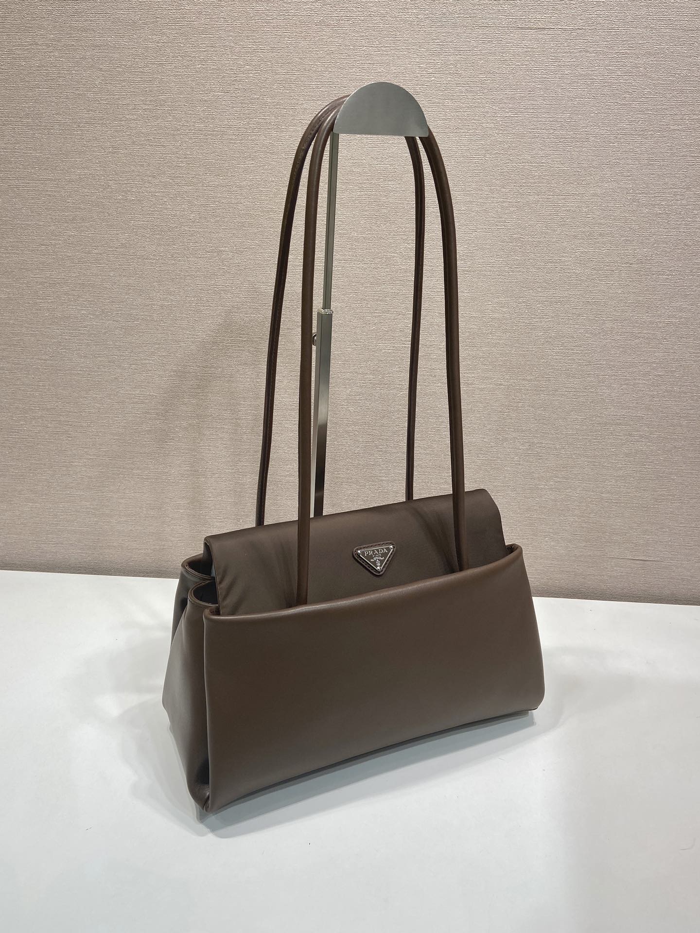 28CM 中号 普拉达 PRADA  Passage 单肩手提 女包  咖啡棕 皮H0-1BA495_2G52_F0201_V_OPO