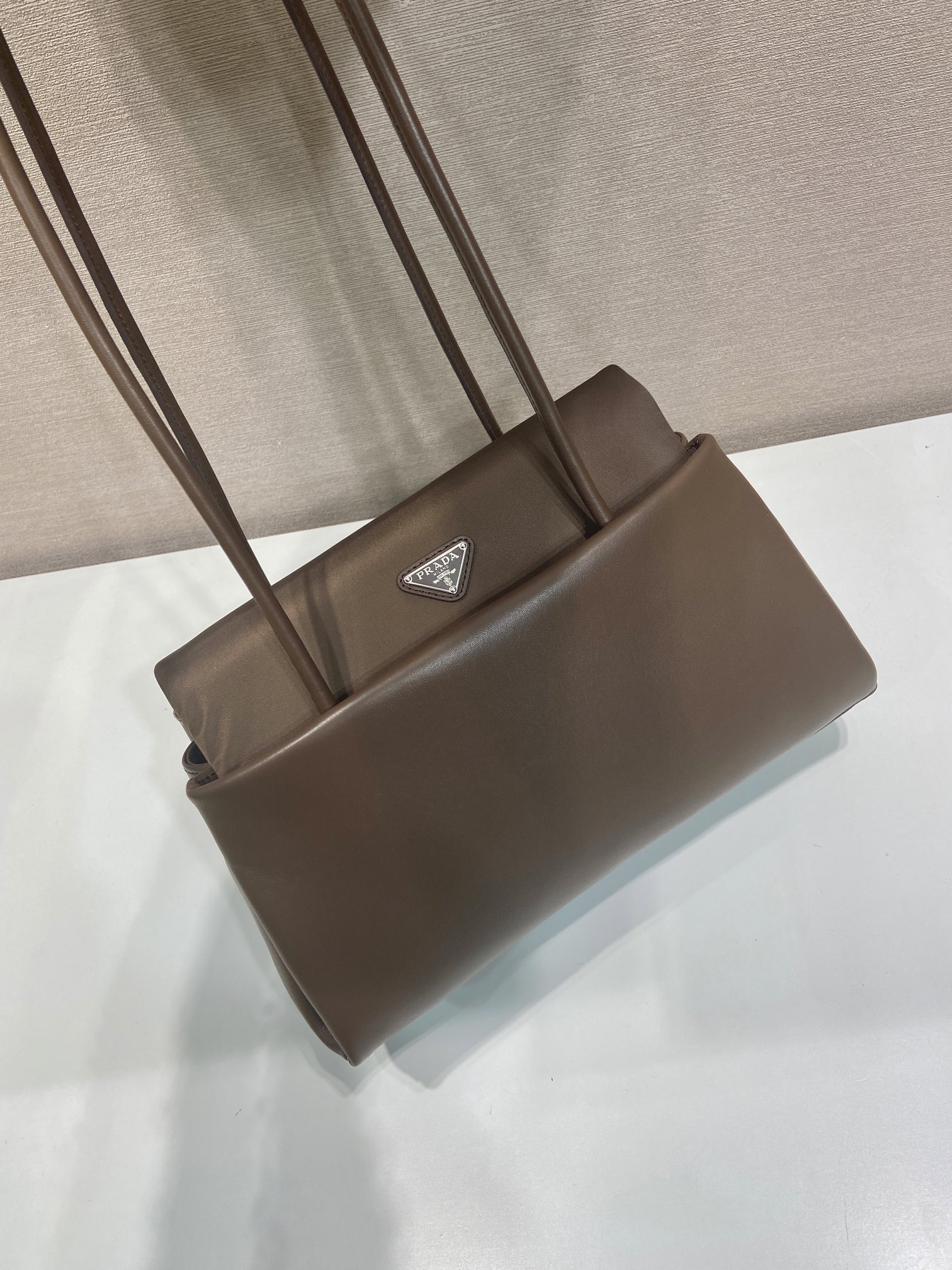 28CM 中号 普拉达 PRADA  Passage 单肩手提 女包  咖啡棕 皮H0-1BA495_2G52_F0201_V_OPO