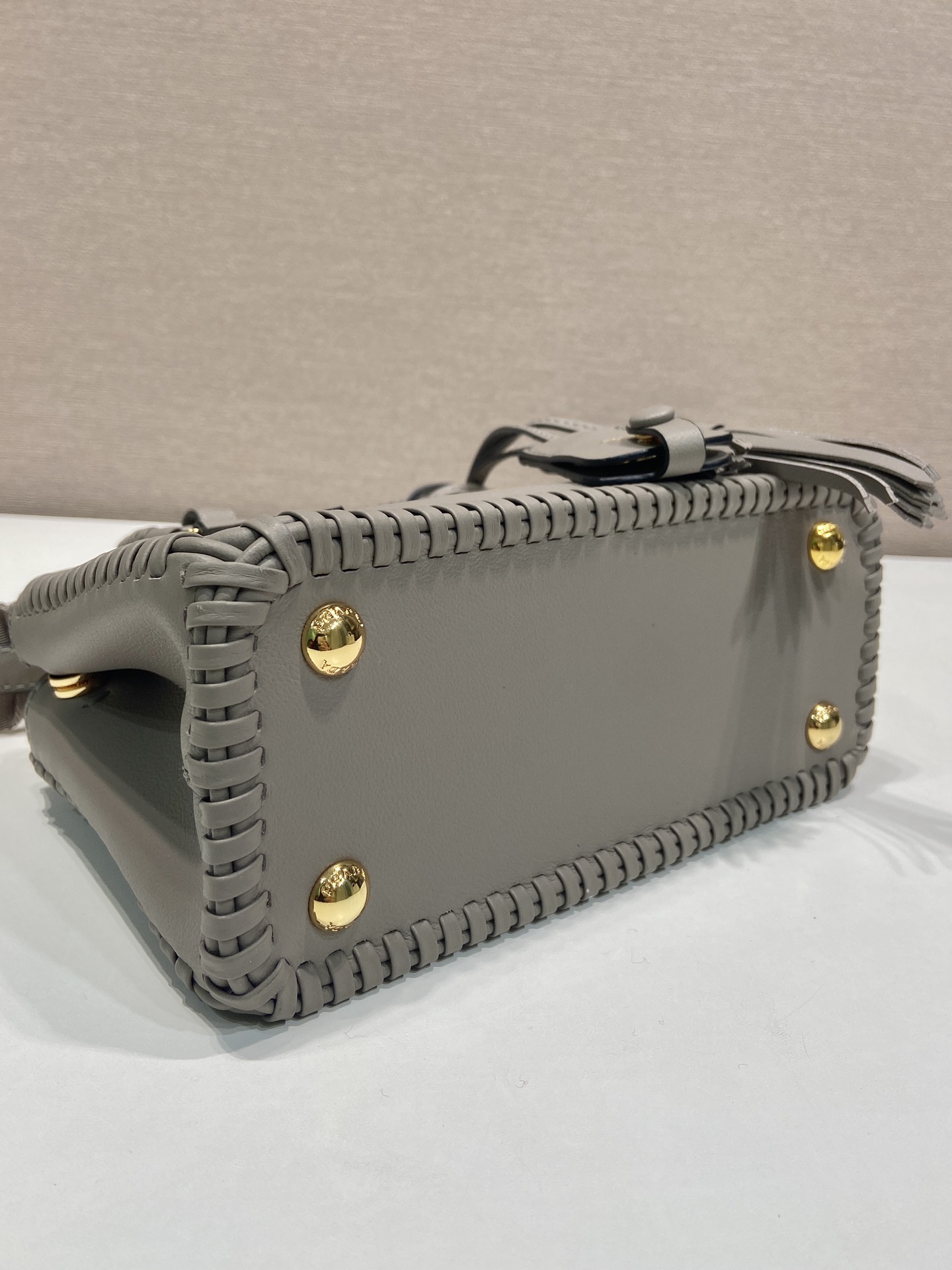 普拉达 PRADA  Galleria  斜跨手提 女包 双肩带 灰色 皮H0-1BA916 