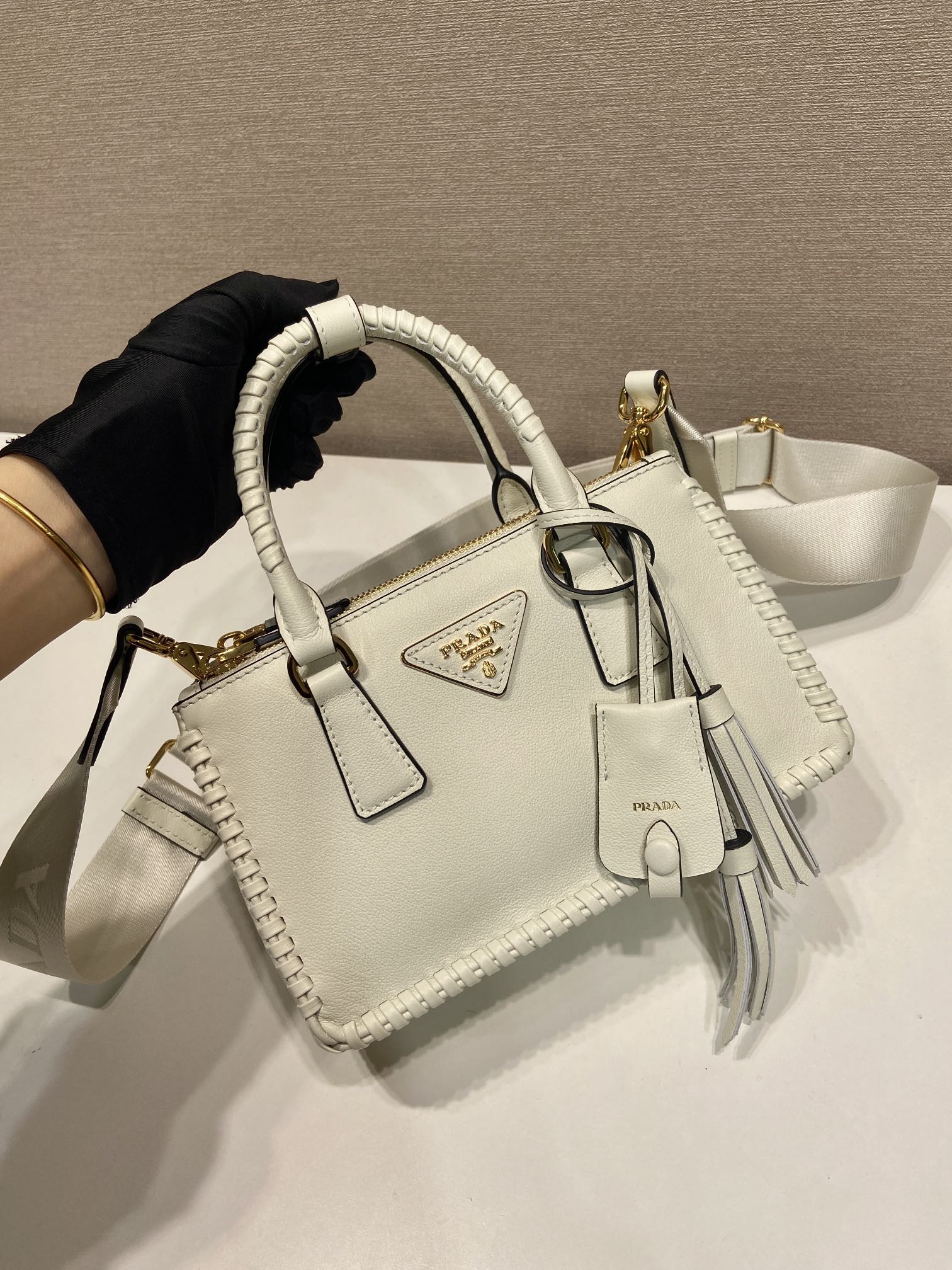 普拉达 PRADA  Galleria  斜跨手提 女包 双肩带 白色 皮H0-1BA916 
