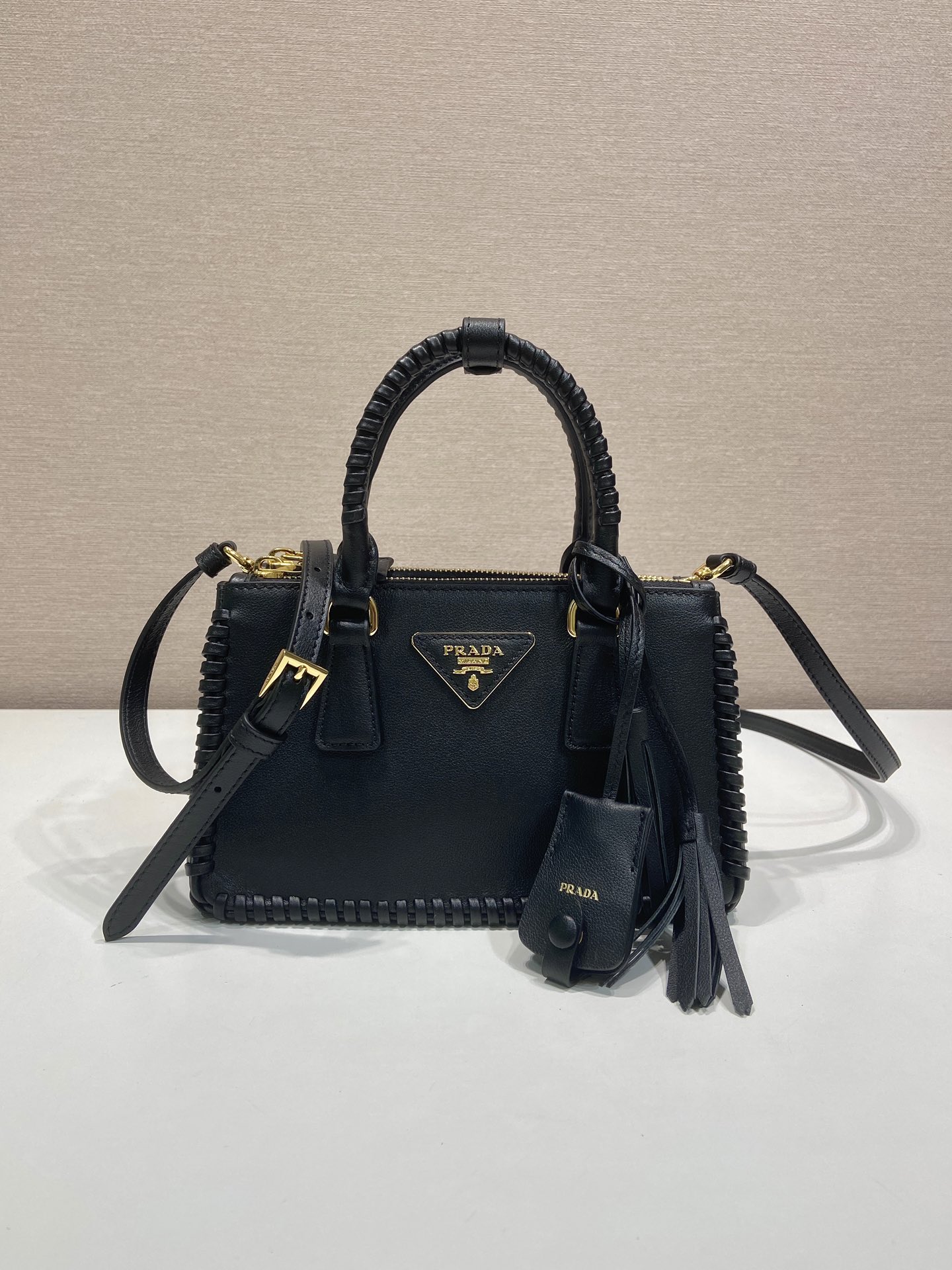 普拉达 PRADA  Galleria  斜跨手提 女包 双肩带 白色 皮H0-1BA916 