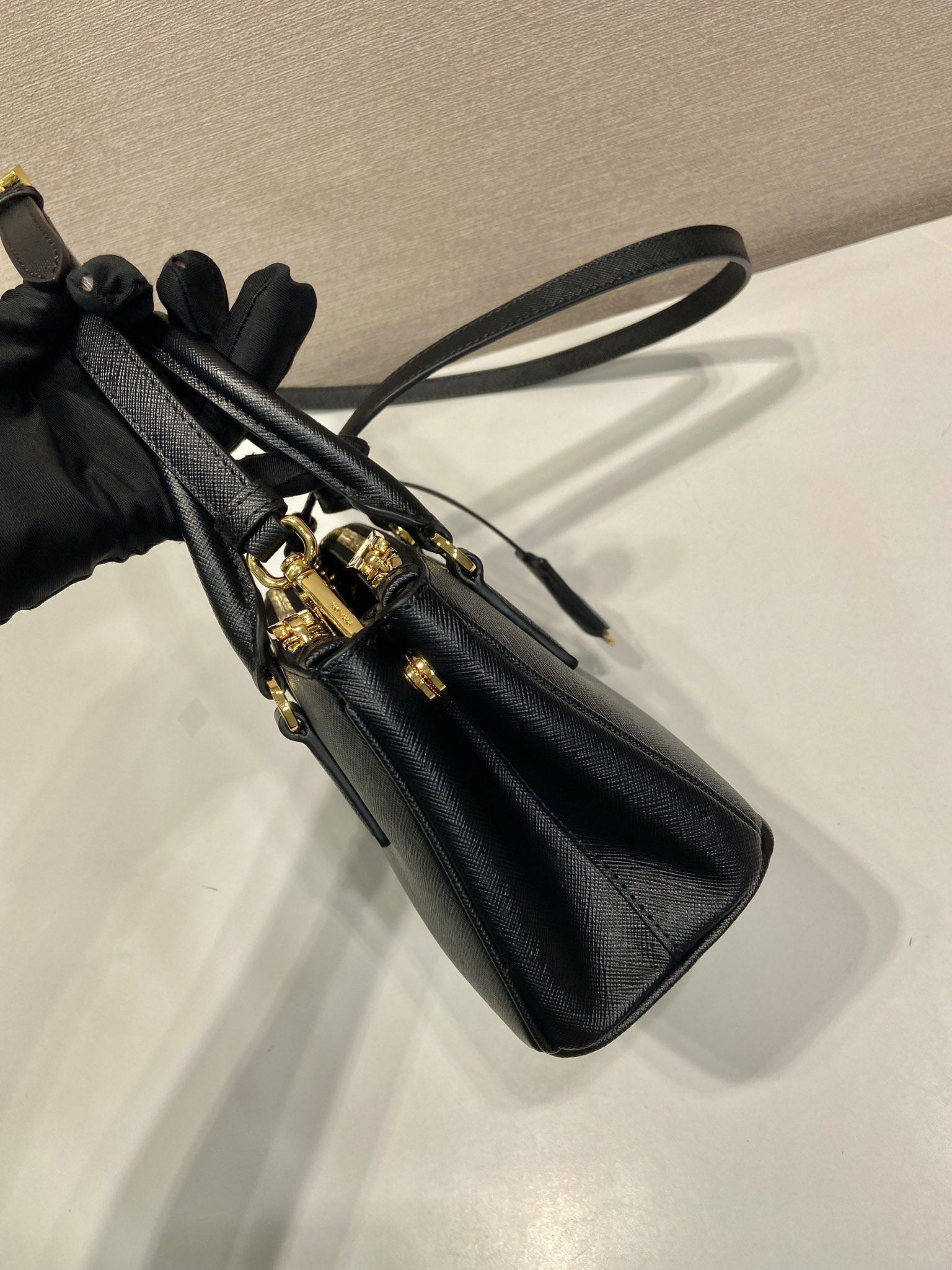 普拉达 PRADA  Galleria  斜跨手提 女包 双肩带 黑色 皮H0-1BA916 