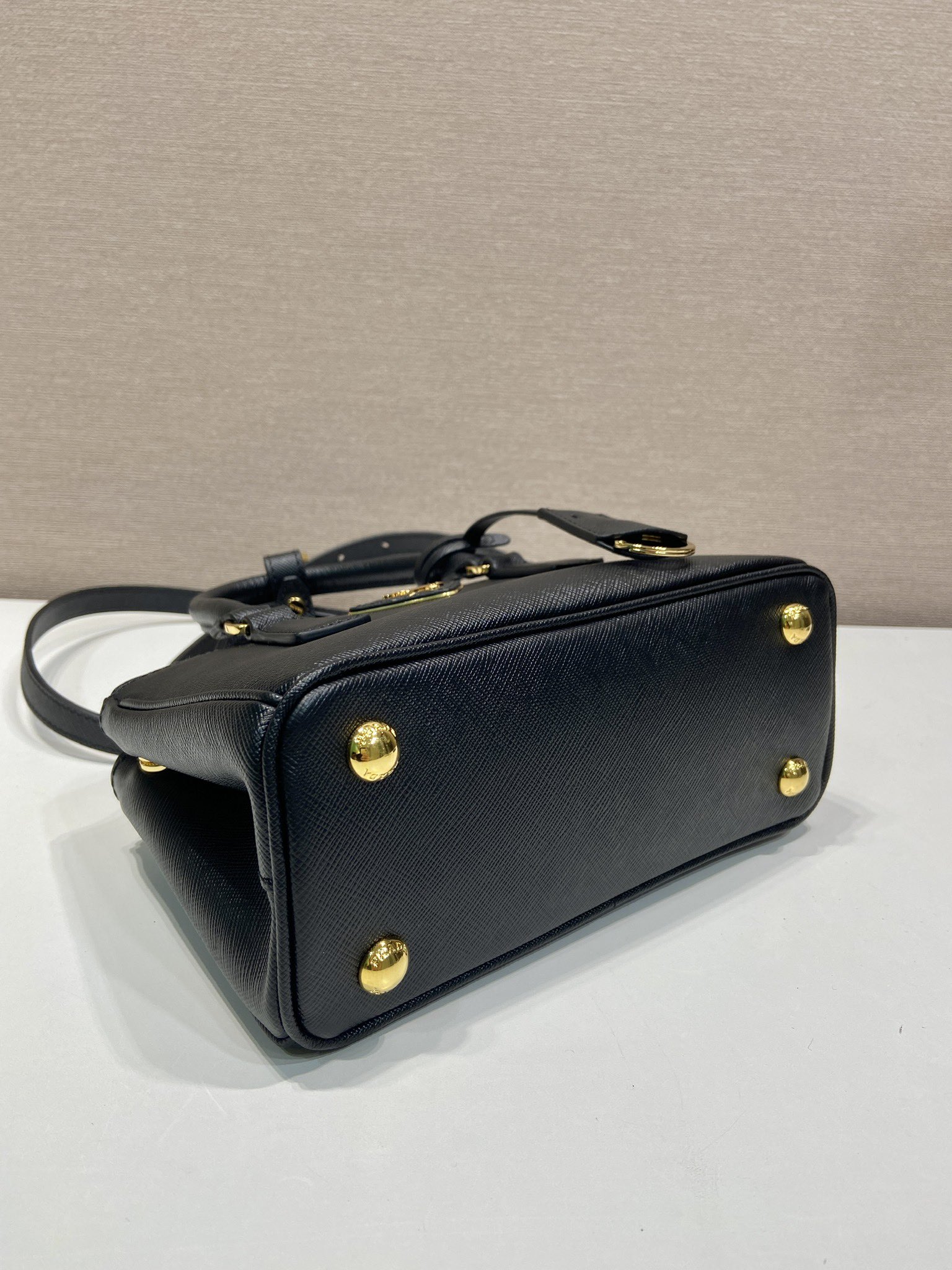 普拉达 PRADA  Galleria  斜跨手提 女包 双肩带 黑色 皮H0-1BA916 