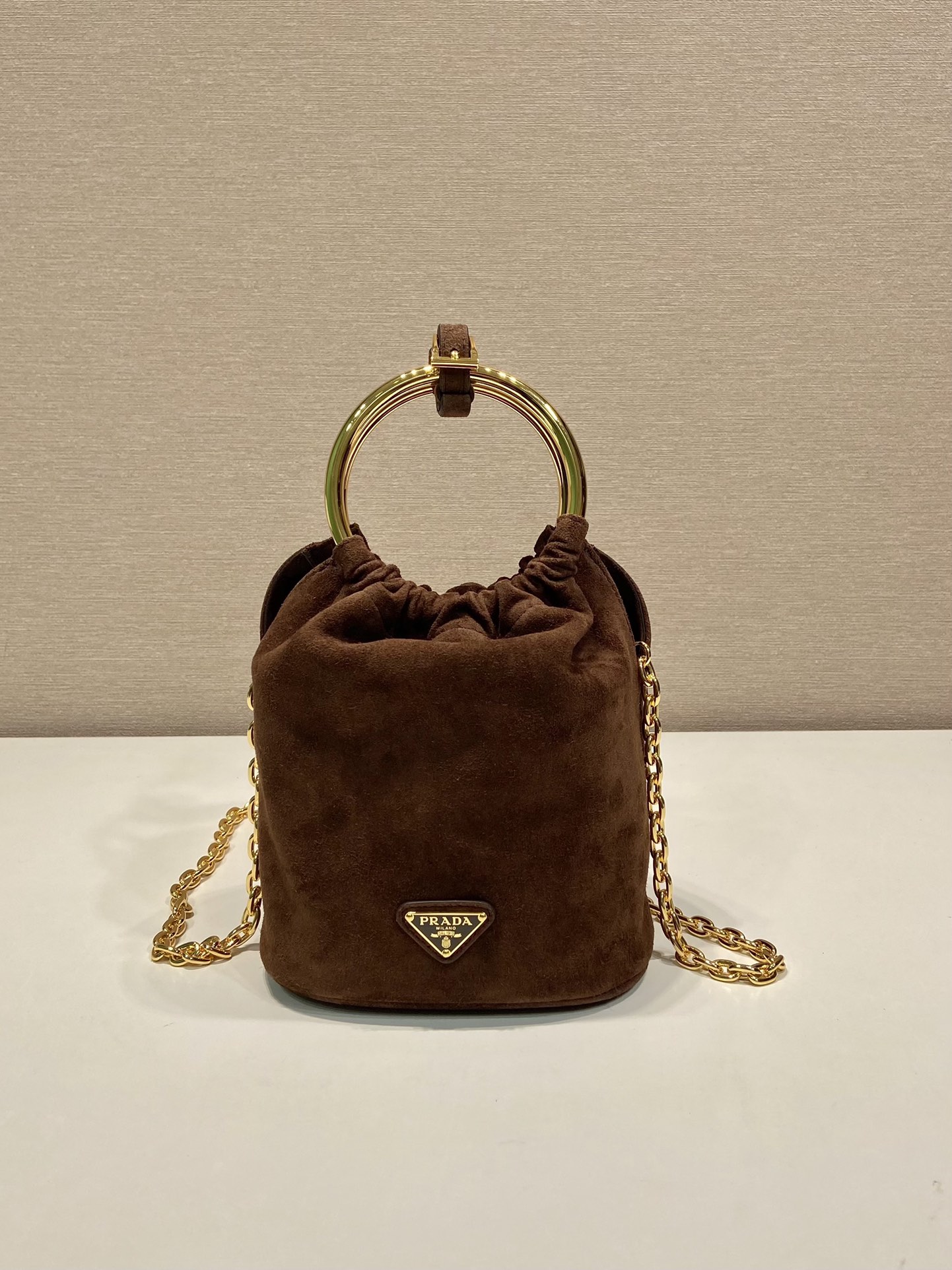 普拉达 PRADA 斜跨手提 水桶 女包  棕色麂皮 皮F0-1BC227_008_F0324_V_OOO