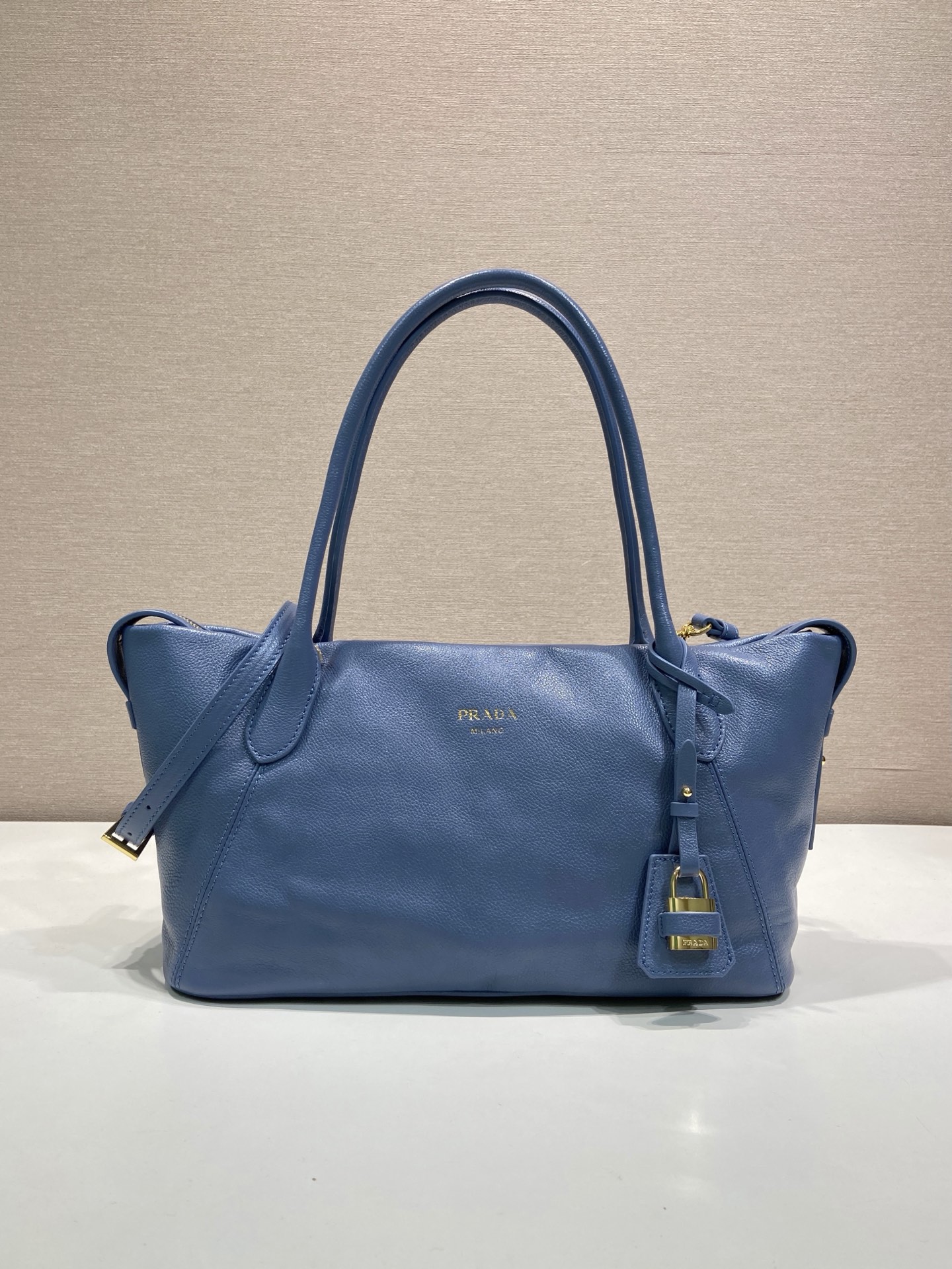 32CM 普拉达 PRADA Ouvert 斜跨手提 tote 女包 蓝色 皮H0-1BG661_2HF2_F0D57