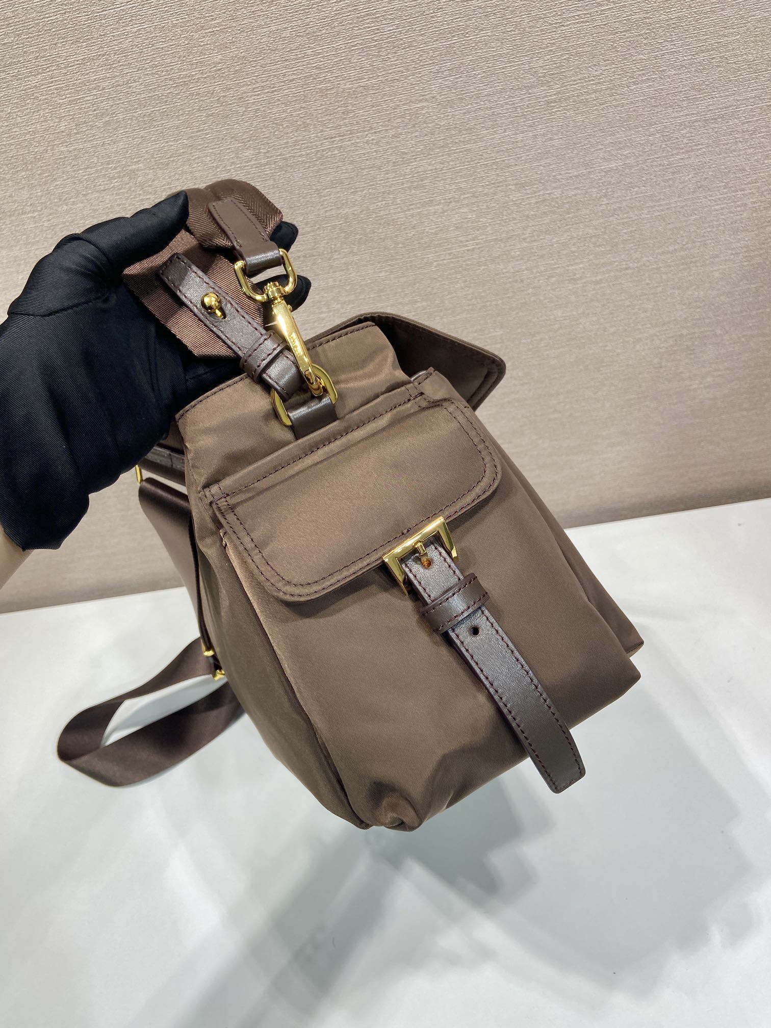 37CM 普拉达 PRADA Explore Re-Nyloni 邮差斜跨手提 女包 棕色尼龙  H0-1BD391_2DX8_F0038