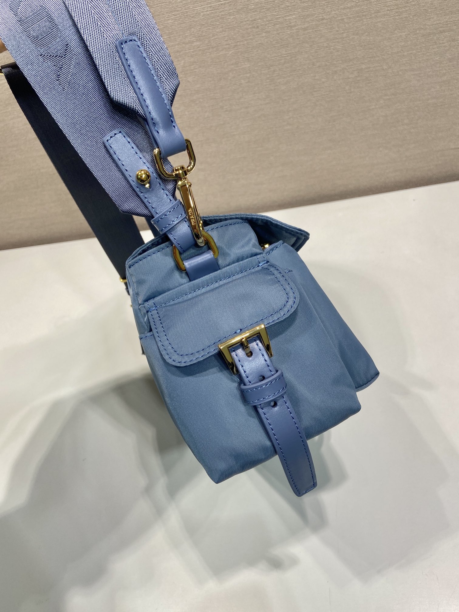 30CM 普拉达 PRADA Re-Nyloni 邮差斜跨手提 女包 蓝色尼龙  F0-1BD394_RDLN_F0038_V_NOO