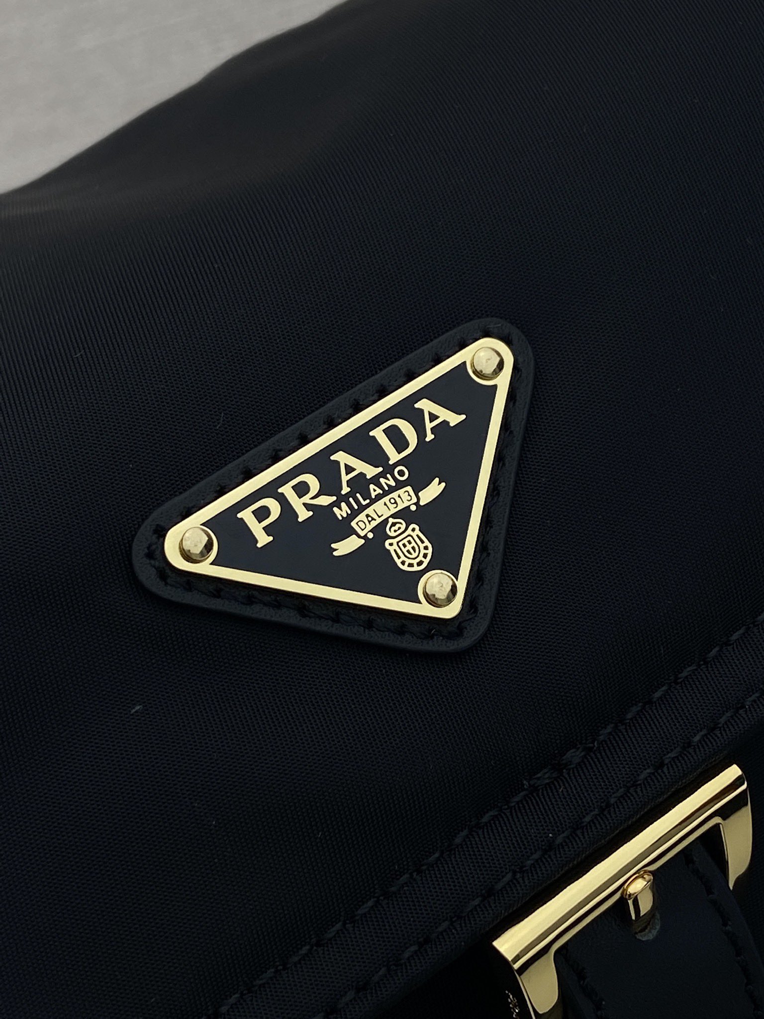 30CM 普拉达 PRADA Re-Nyloni 邮差斜跨手提 女包 黑色尼龙  F0-1BD394_RDLN_F0002