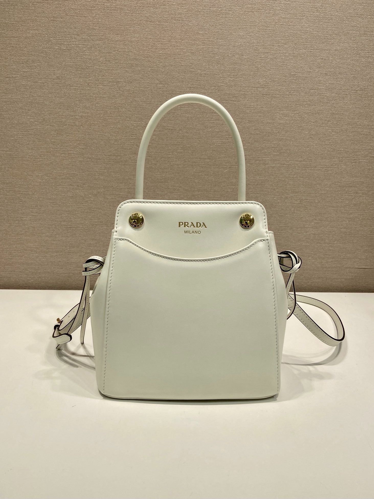 mini 普拉达 PRADA CarryI 斜跨手提 女包 白色 皮革 H0-1BA496_2C6A_F0PG7_V_OOO
