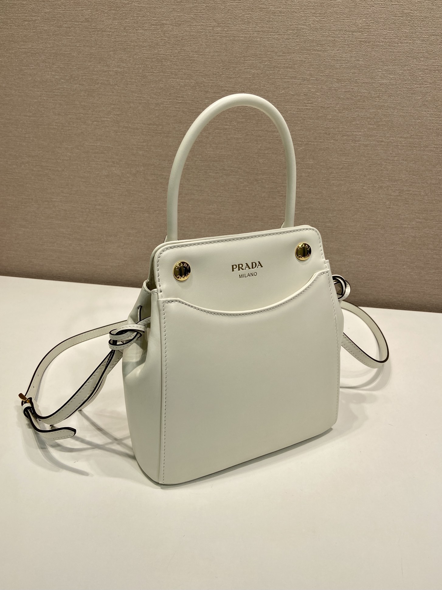 mini 普拉达 PRADA CarryI 斜跨手提 女包 白色 皮革 H0-1BA496_2C6A_F0PG7_V_OOO