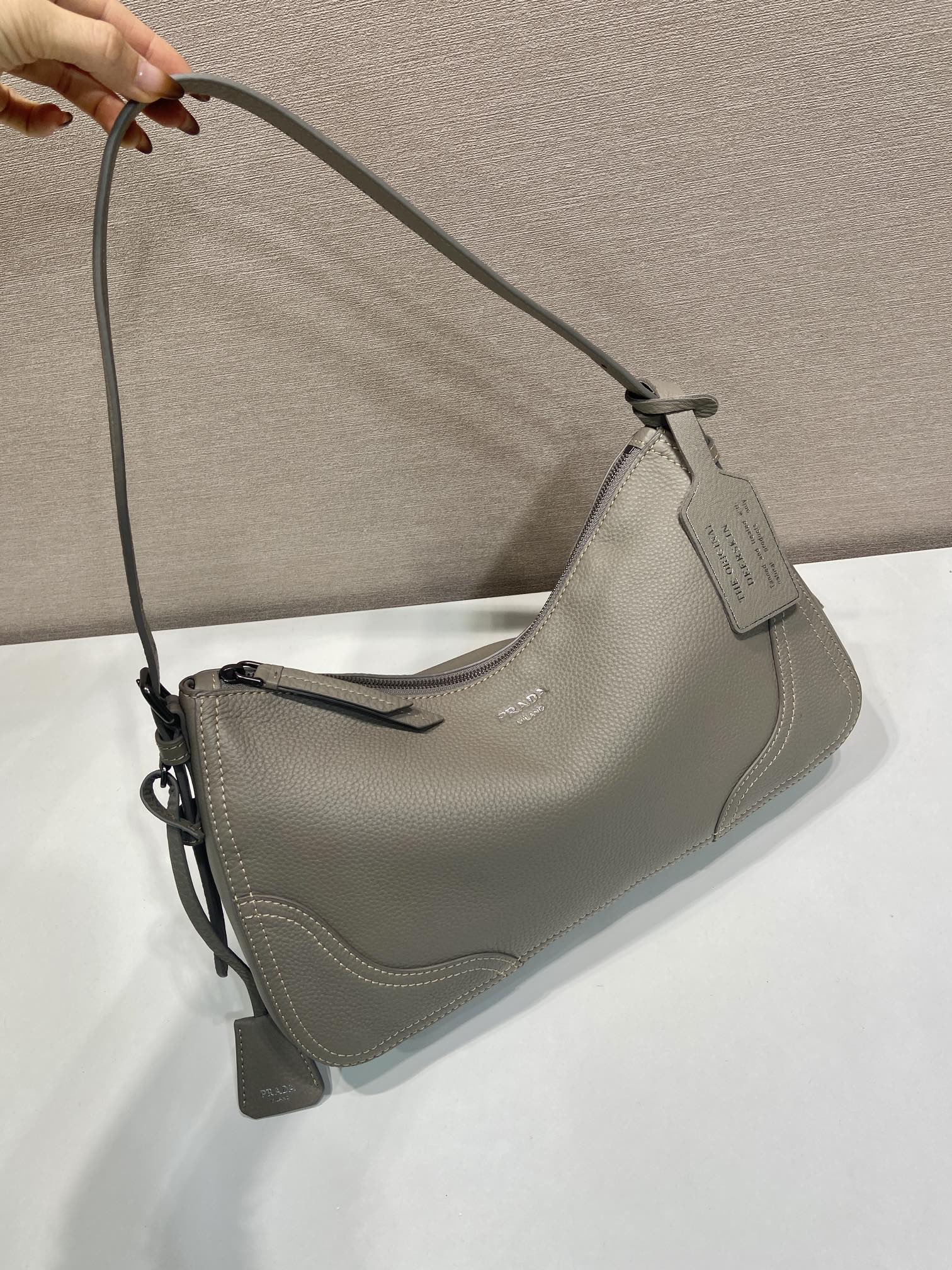 普拉达 PRADA Aimee 单肩手提 女包  黏土色 皮革 H0-1BC280_2HIK_F0572_V_OOO