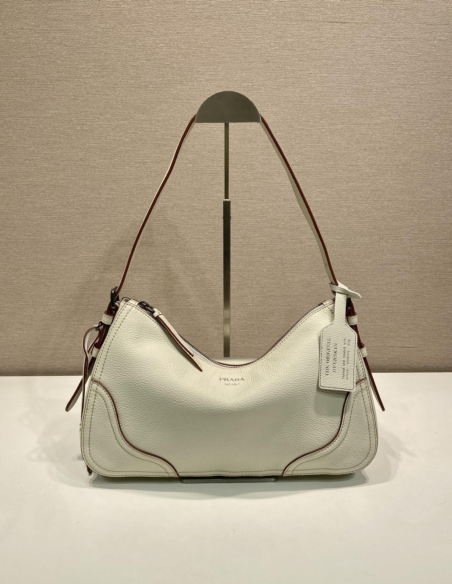 普拉达 PRADA Aimee 单肩手提 女包  米色 皮革 H0-1BC280_2HIK_F0K74_V_OOO