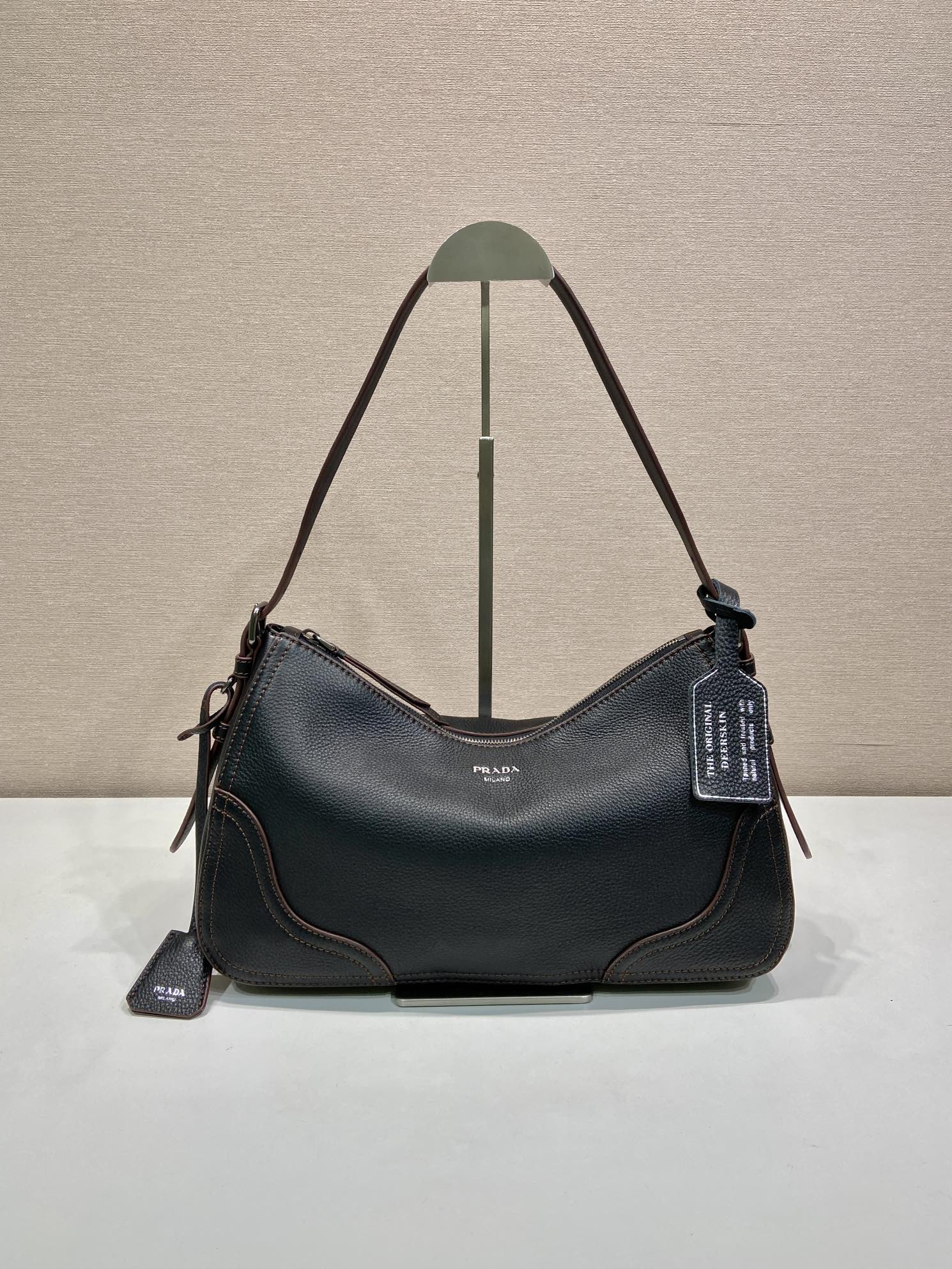 普拉达 PRADA Aimee 单肩手提 女包 黑色 皮革 H0-1BC280_2HIK_F0002_V_OOO