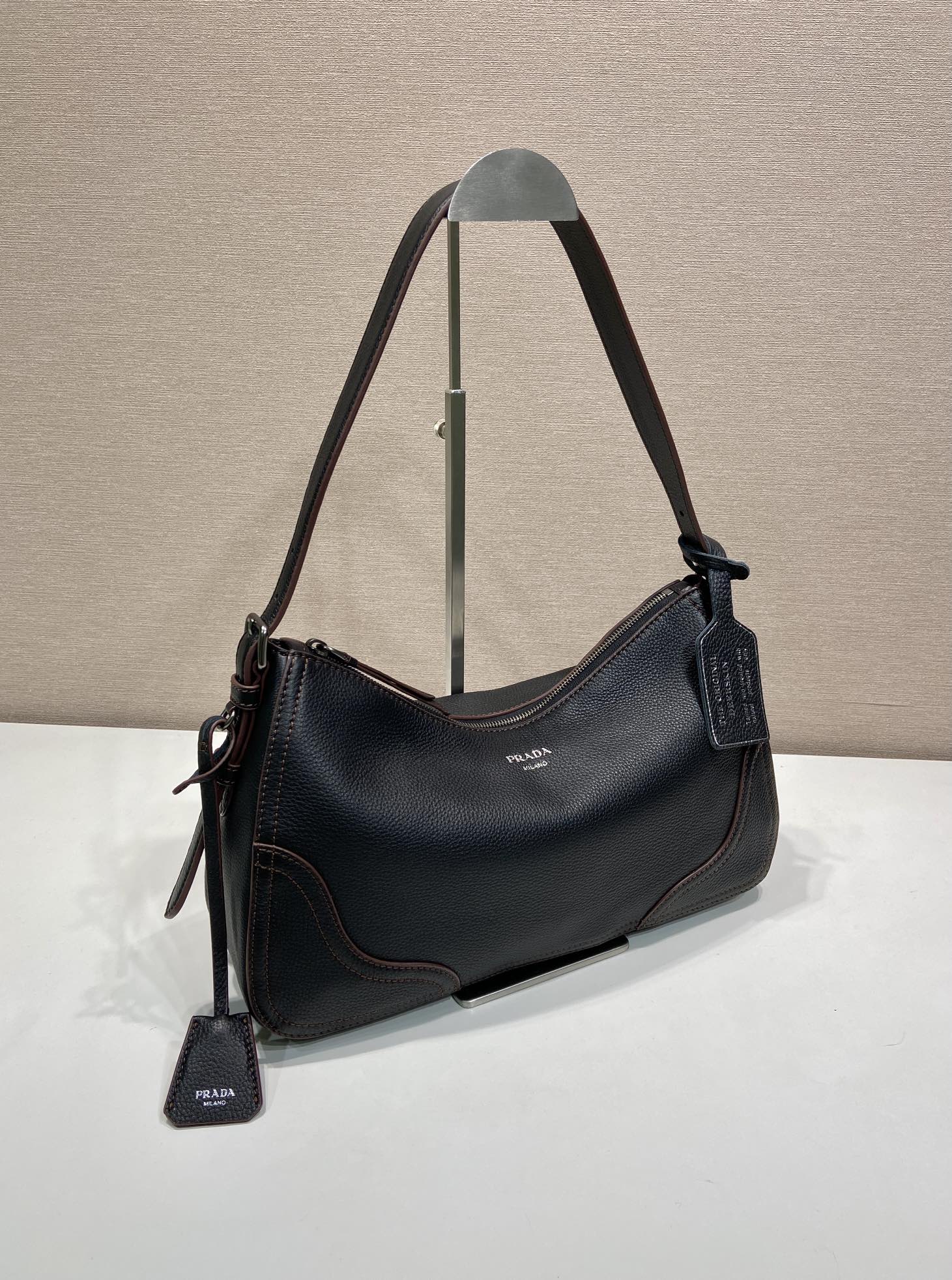 普拉达 PRADA Aimee 单肩手提 女包 黑色 皮革 H0-1BC280_2HIK_F0002_V_OOO