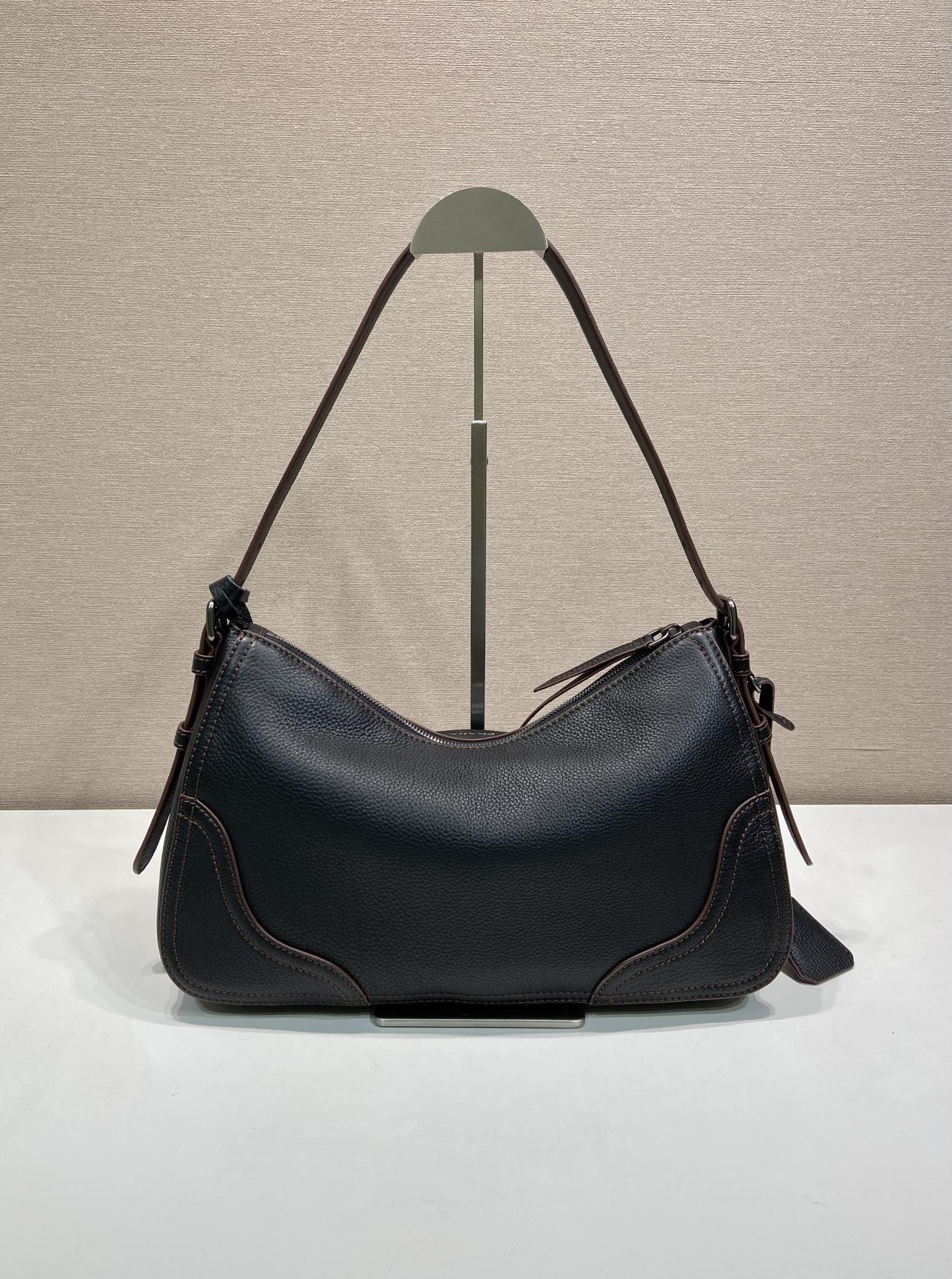 普拉达 PRADA Aimee 单肩手提 女包 黑色 皮革 H0-1BC280_2HIK_F0002_V_OOO