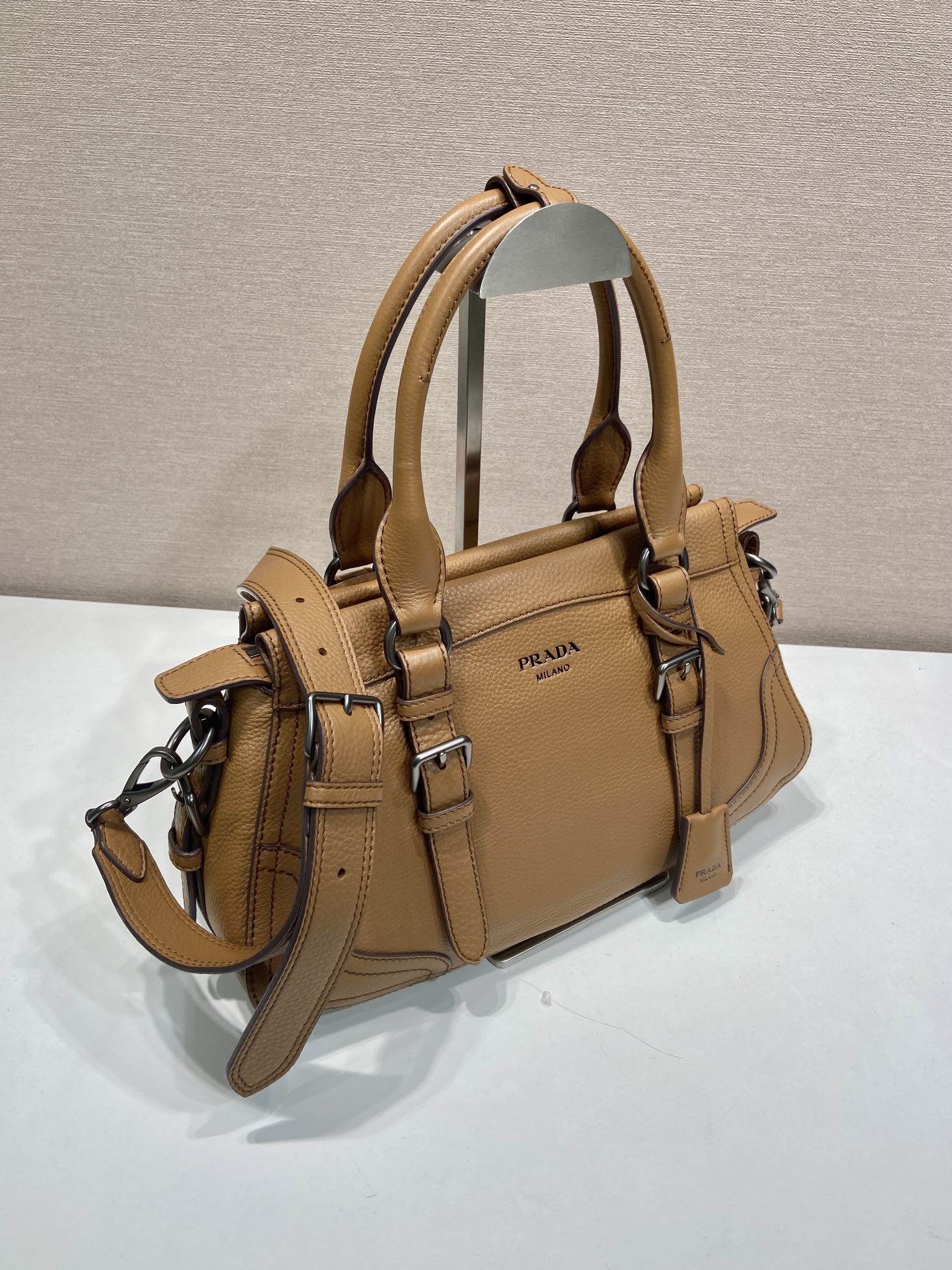 普拉达 PRADA Borsa  手提斜跨 女包  泥灰色 皮革 H0-1BG604_2HIK_F0572