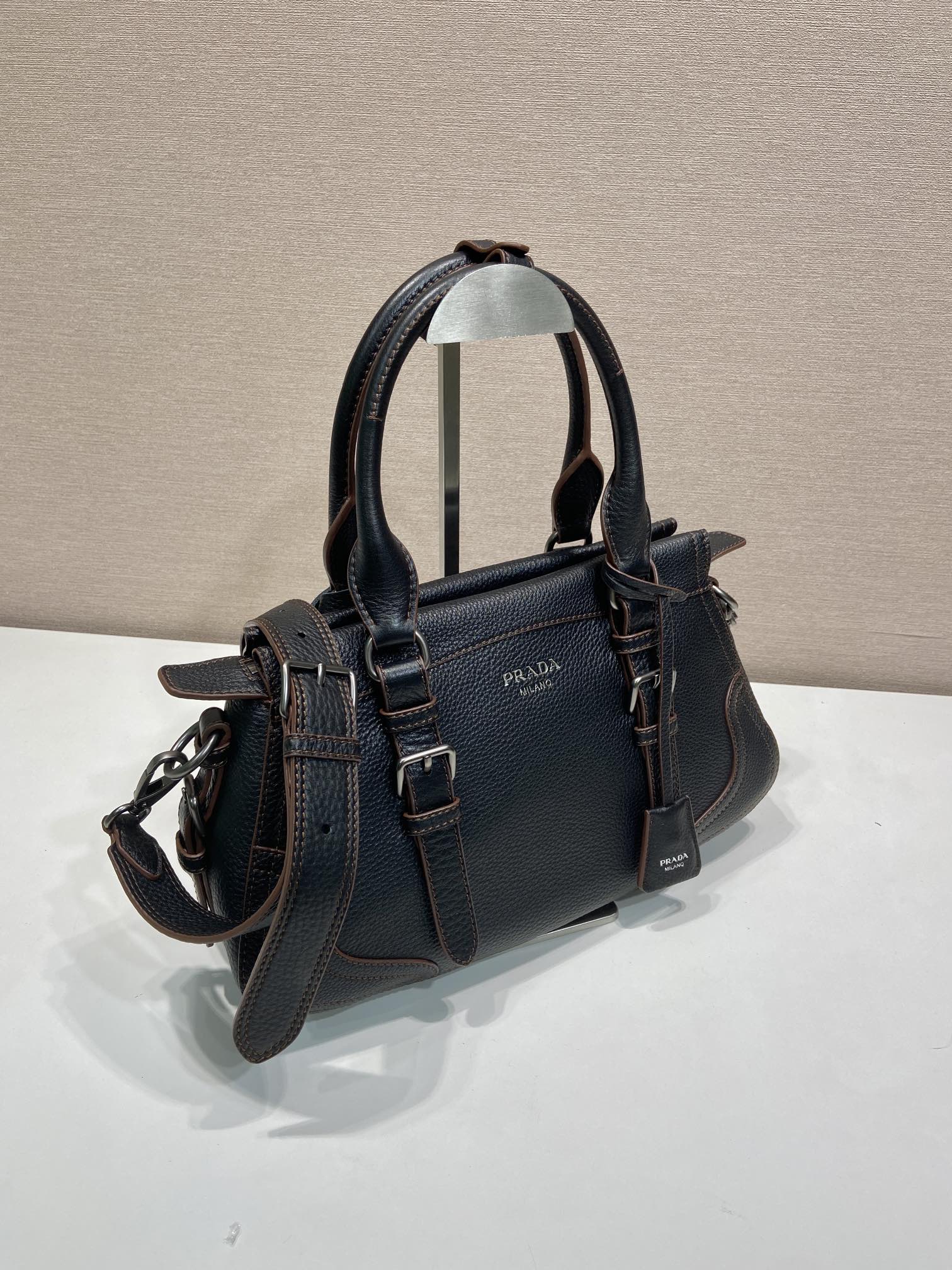 普拉达 PRADA Borsa  手提斜跨 女包  黑色 皮革 H0-1BG604-2HIK-F0002