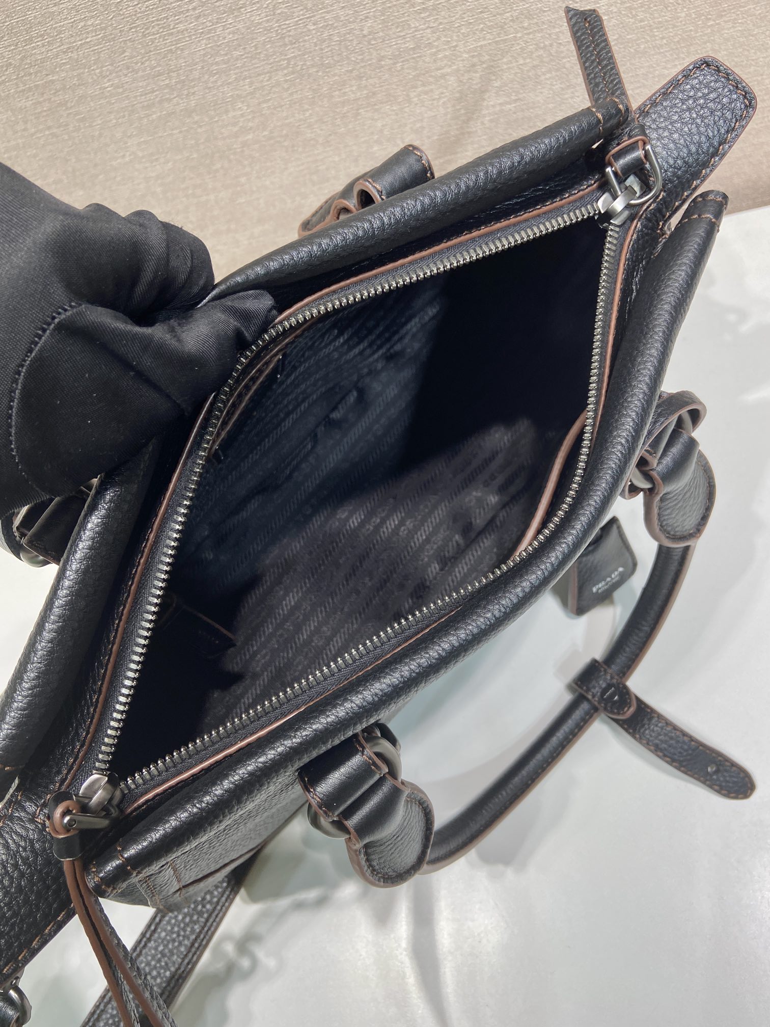 普拉达 PRADA Borsa  手提斜跨 女包  黑色 皮革 H0-1BG604-2HIK-F0002