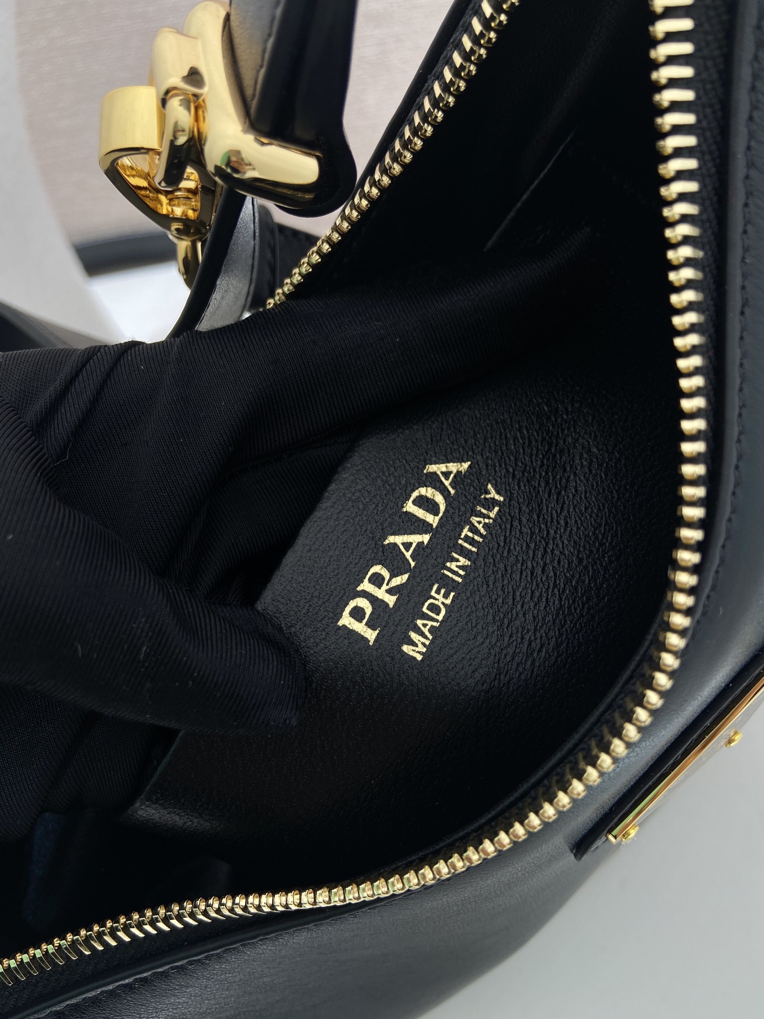 普拉达 PRADA Arque 手提腋下包  女包  黑色 皮革 H0-1BC194_ASK_F0002_V_HOO