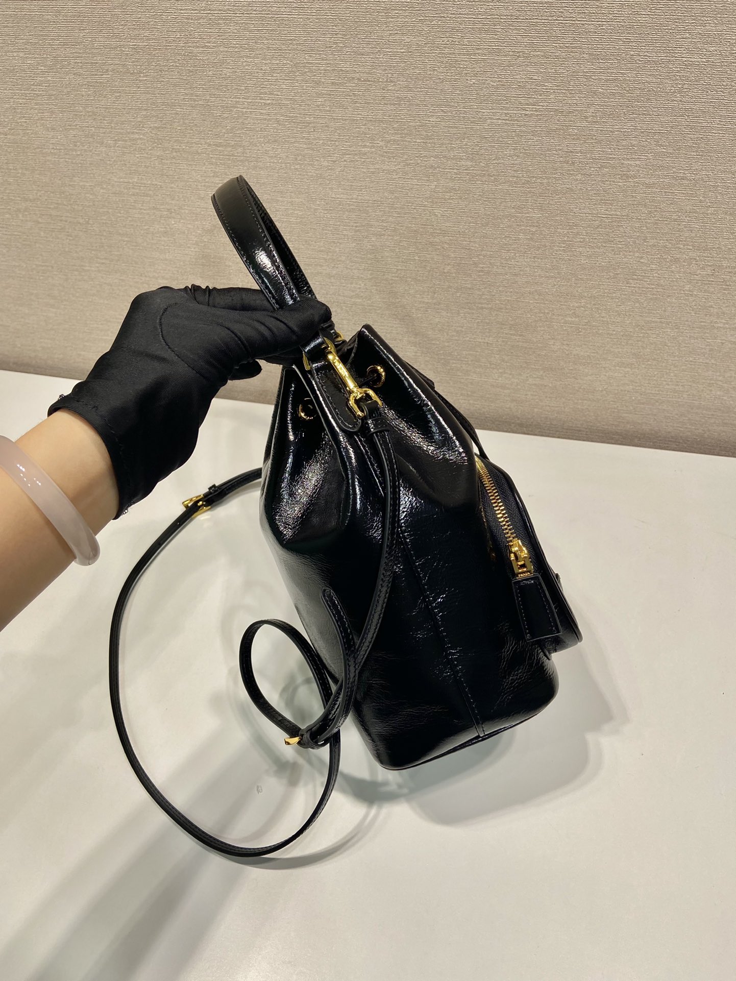 普拉达 PRADA Duet 水桶 手提 斜跨  女包  黑色 皮革 F0-1BH038_2DNT_F0002