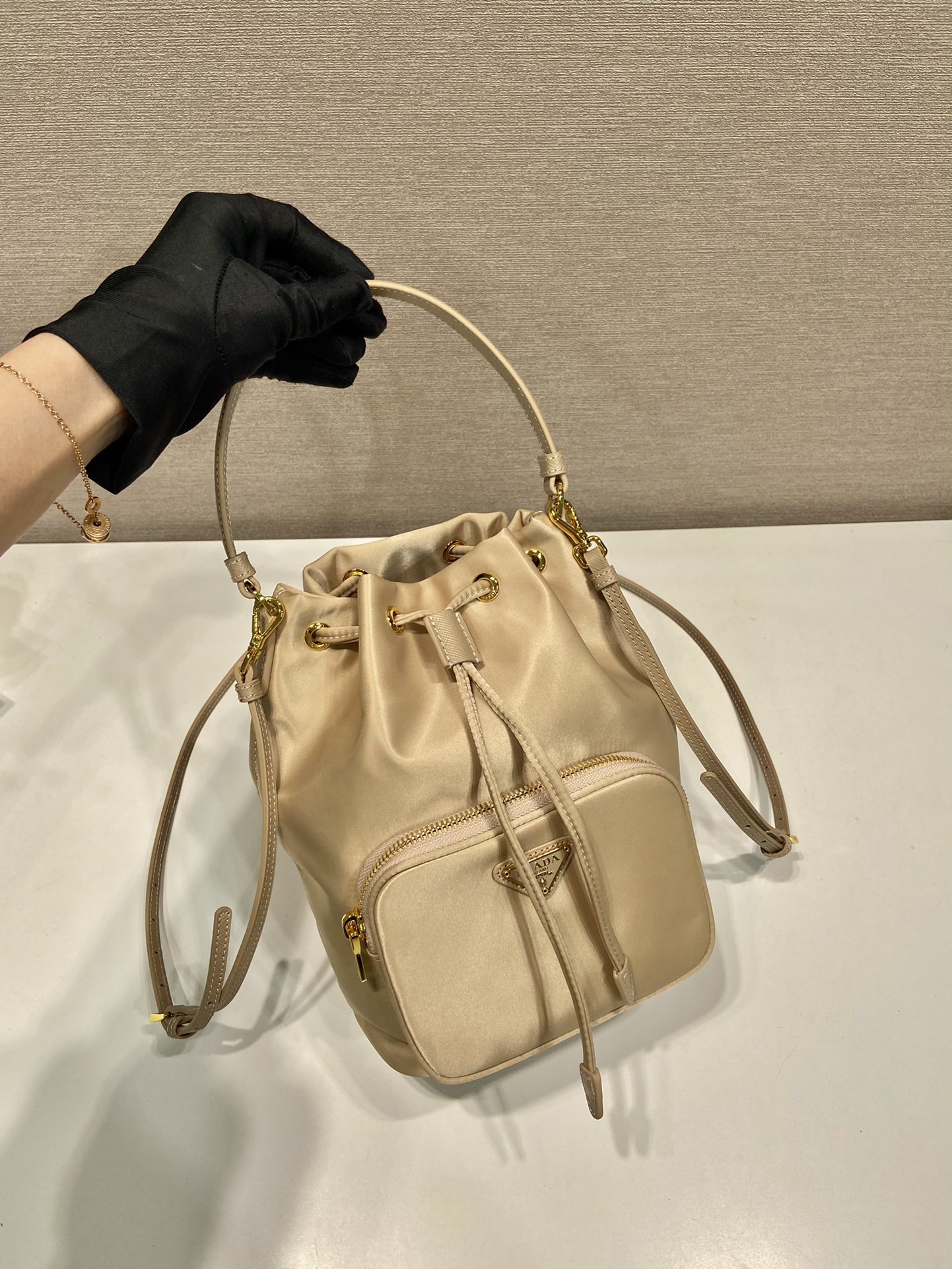 普拉达 PRADA DuetRe-Nylon 水桶 手提 斜跨  女包 棕色 尼龙 F0-1BH038_UOP_RV44_F0040