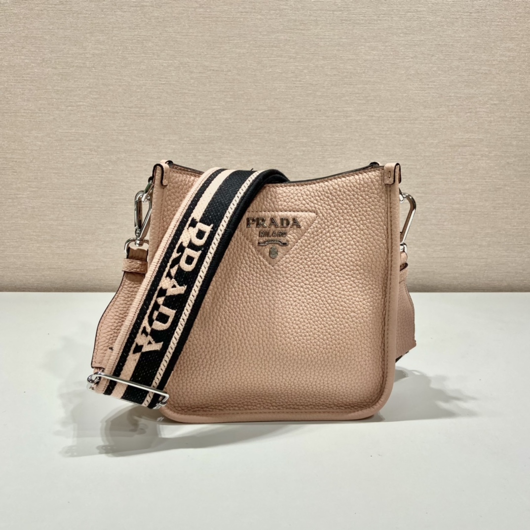 （双肩带-银logo）mini 普拉达 PRADA   斜跨 女包 浅粉色 皮质 H0-1BH191