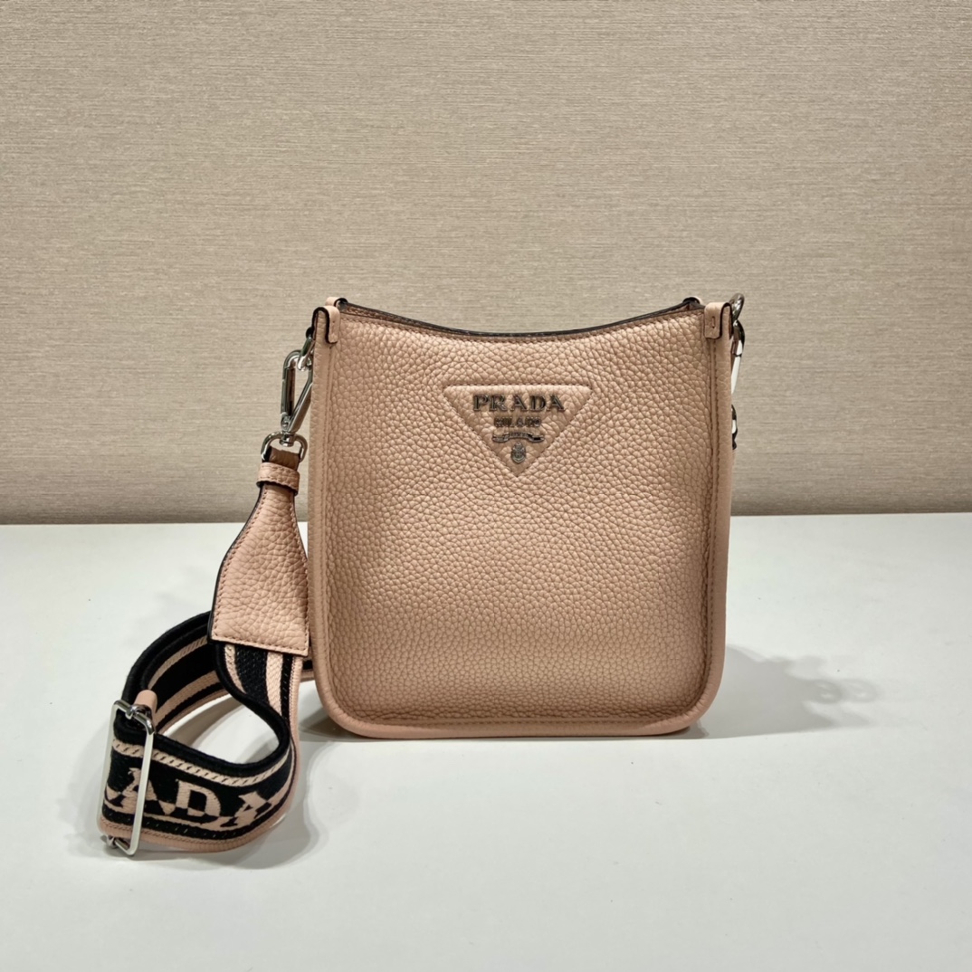 （双肩带-银logo）mini 普拉达 PRADA   斜跨 女包 浅粉色 皮质 H0-1BH191