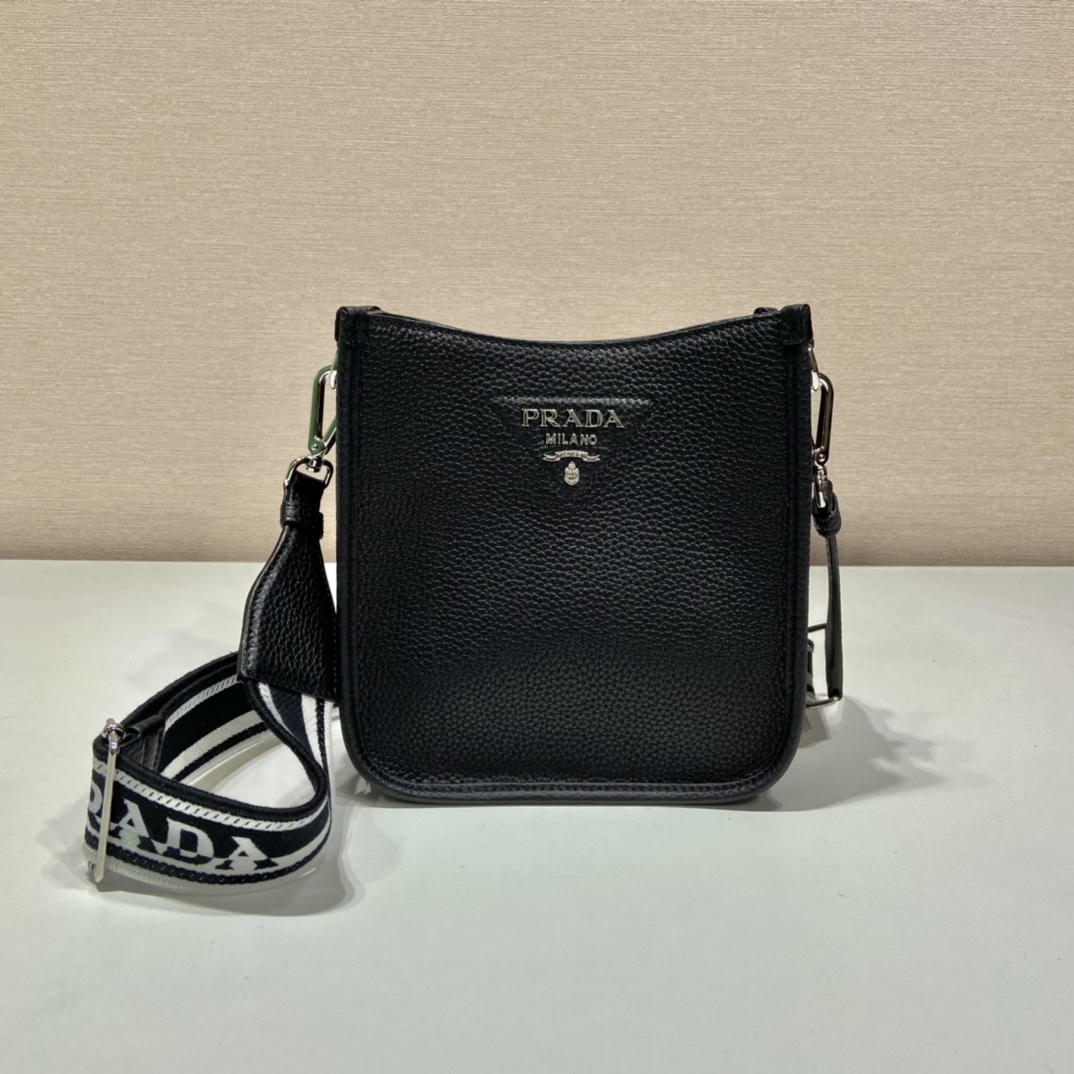 （双肩带-银logo）mini 普拉达 PRADA   斜跨 女包 黑色 皮质 H0-1BH191_2DKV_F0002_V_3OO