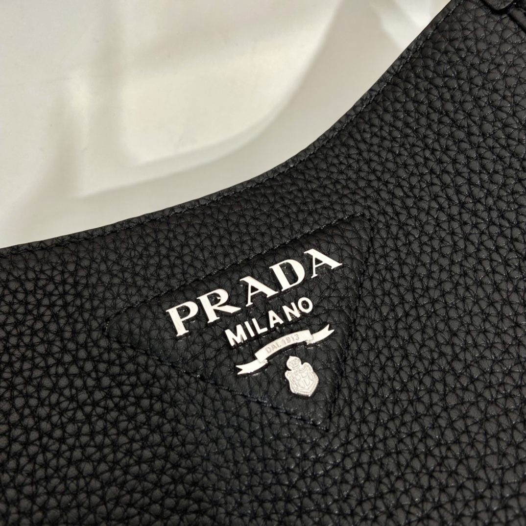 （双肩带-银logo）mini 普拉达 PRADA   斜跨 女包 黑色 皮质 H0-1BH191_2DKV_F0002_V_3OO