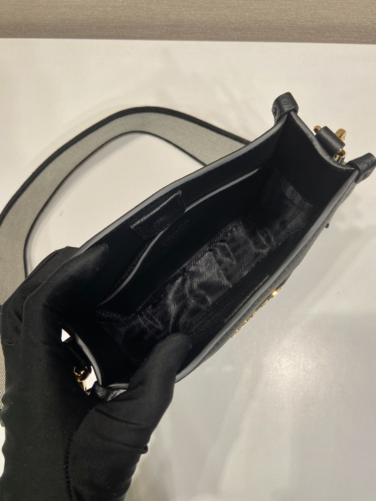 （双肩带-金logo）mini 普拉达 PRADA   斜跨 女包 黑色 皮质 H0-1BH191_2DKV_F0632