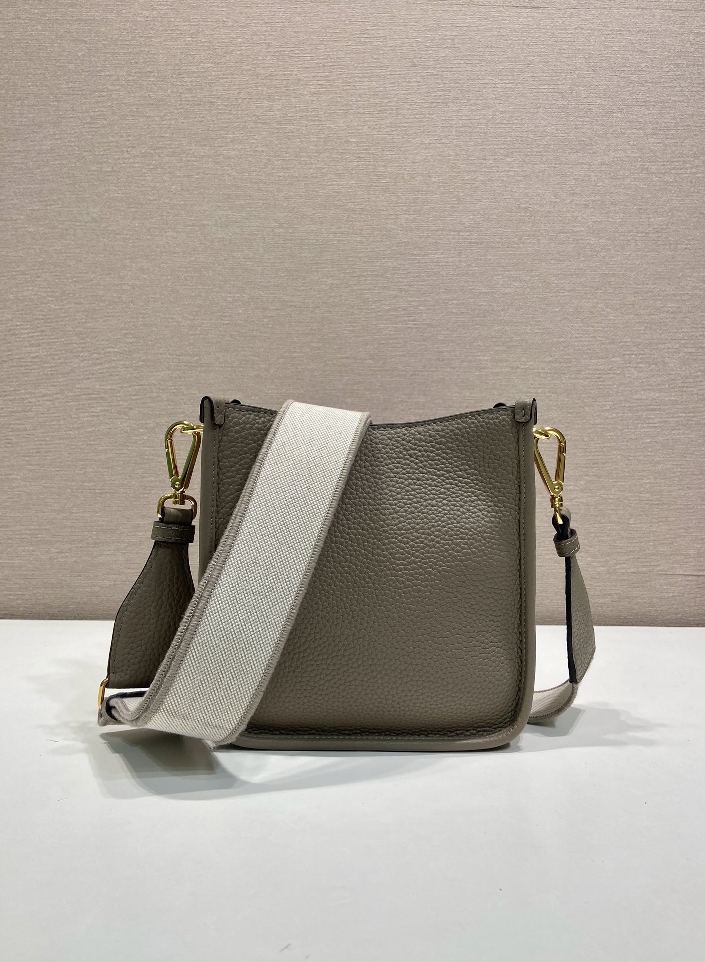 （双肩带-金logo）mini 普拉达 PRADA   斜跨 女包 黏土灰 皮质 H0-1BH191_2DKV_F03QH_V_7NO