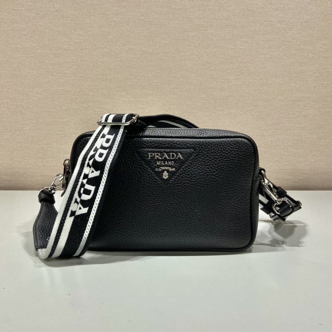 （双肩带-银logo） 普拉达 PRADA   相机 斜跨 女包 黑色 皮质 1BH082_2DKV_F0002_V_3OM