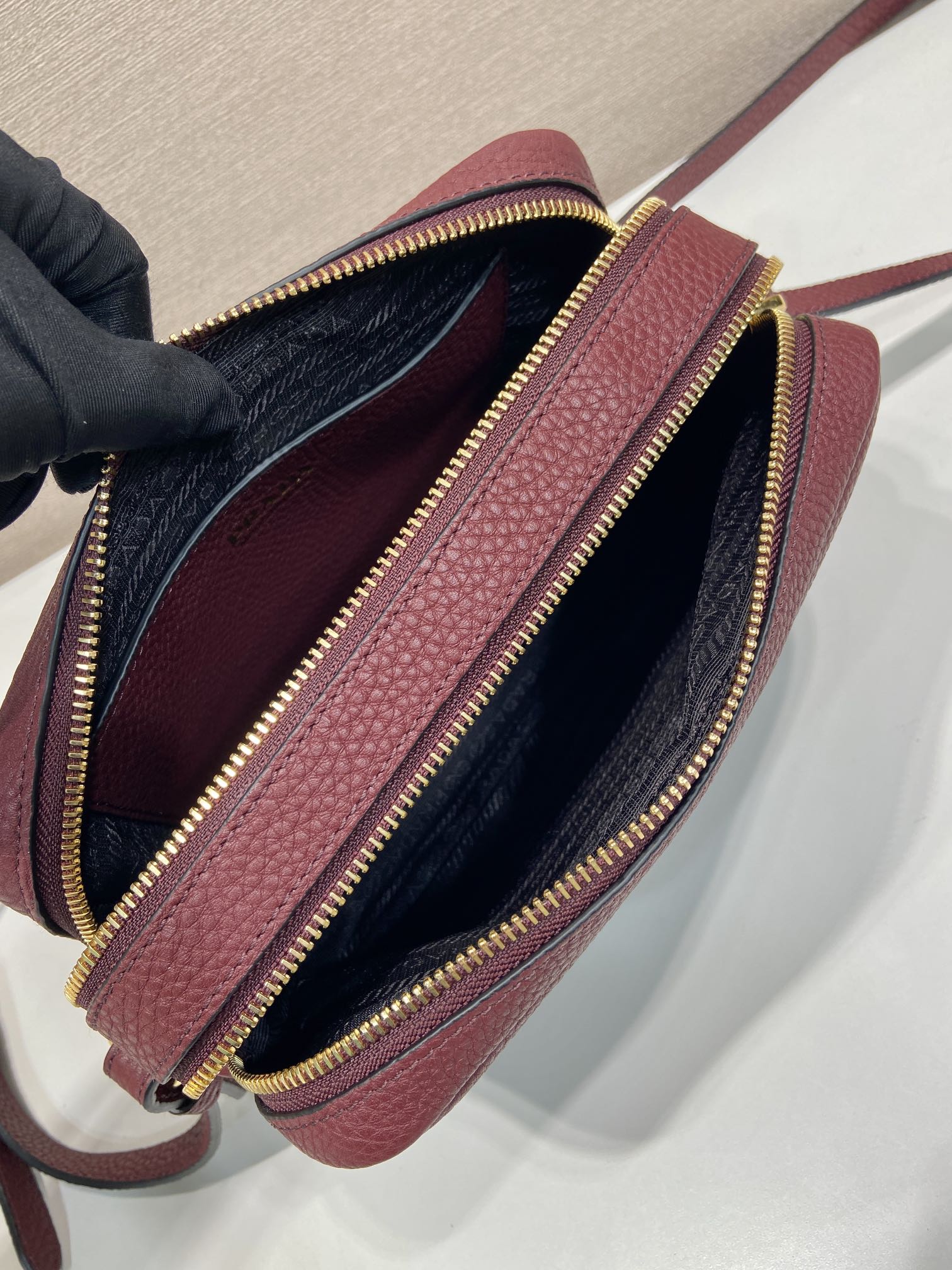 （双肩带-金logo） 普拉达 PRADA  相机 斜跨 女包 红色 皮质 1BH082_2DKV_F04Q5