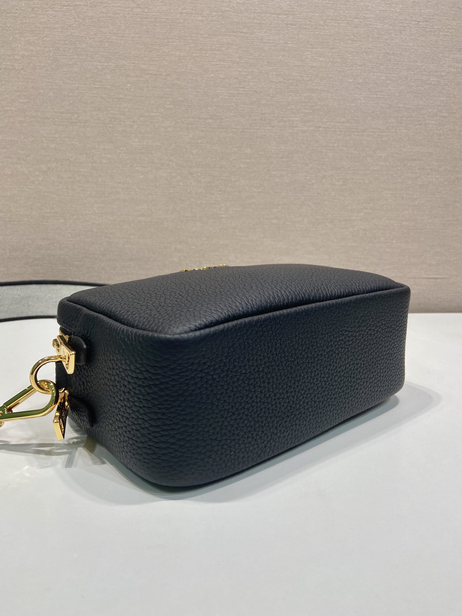 （双肩带-金logo） 普拉达 PRADA  相机 斜跨 女包 红色 皮质 1BH082-2BBE-F0EOO